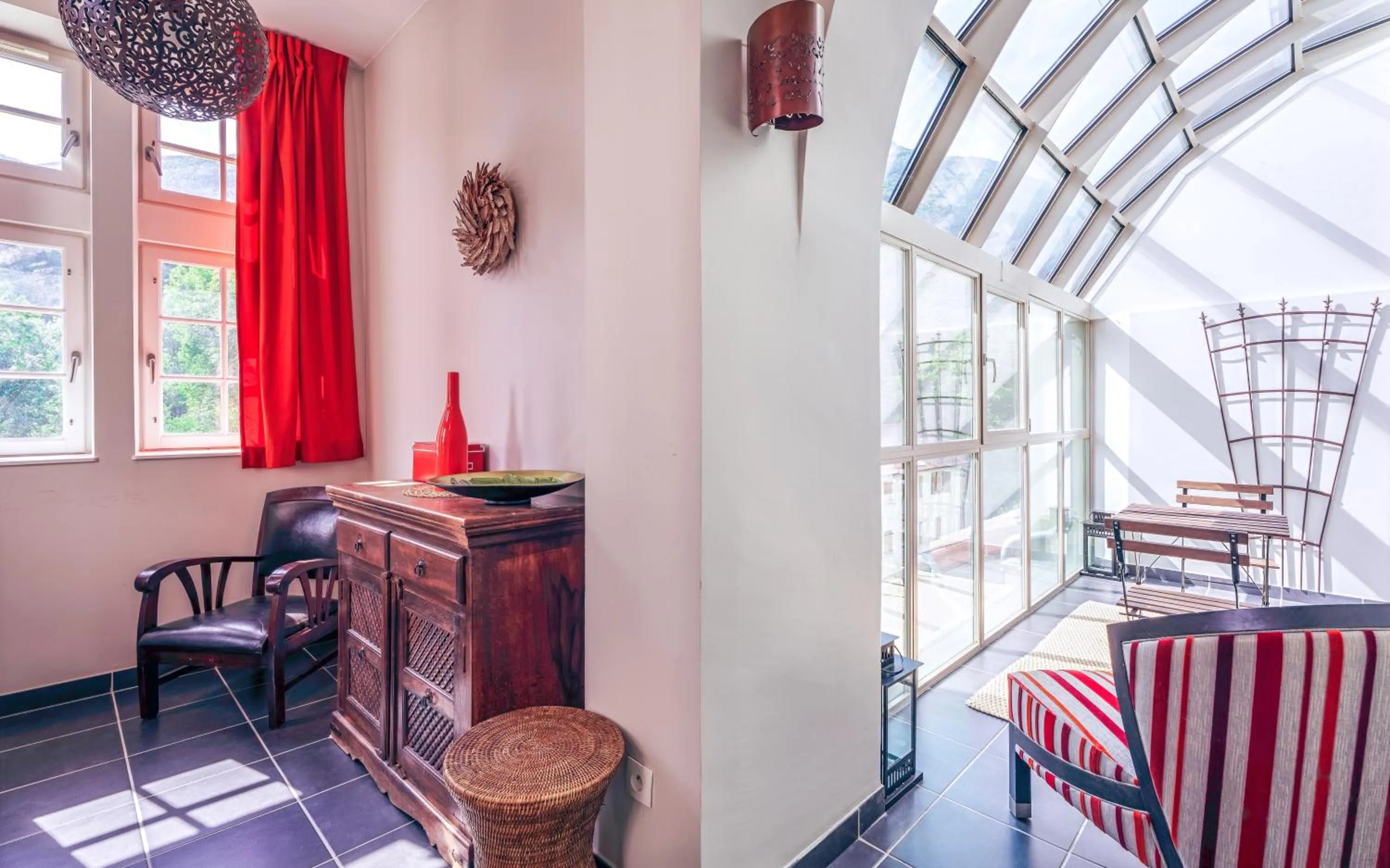 Living room, Bed in Tempologis - Chateau de la Rochette