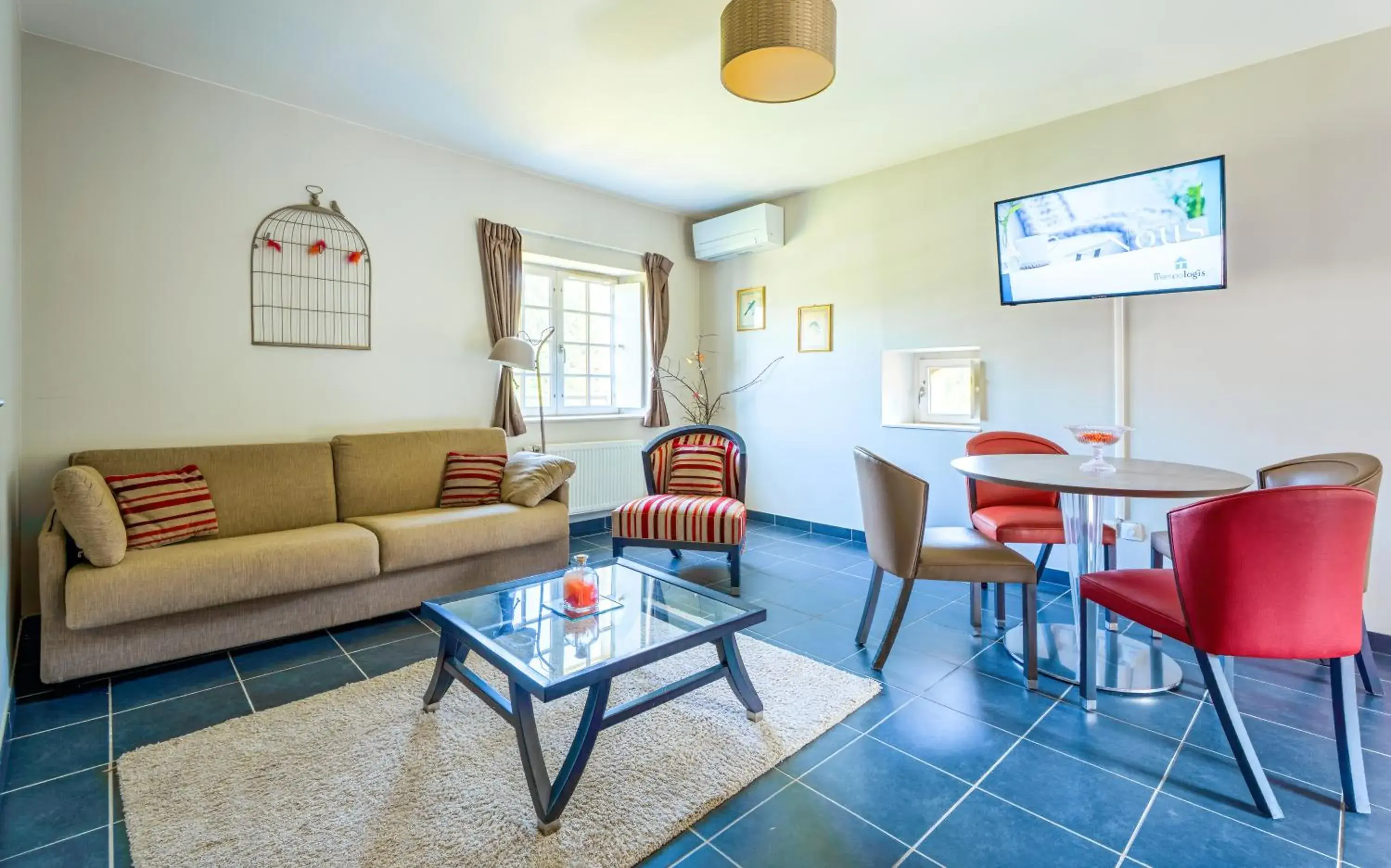 Quadruple Room with Mountain View in Tempologis - Chateau de la Rochette Quadruple Room with Mountain View in Tempologis - Chateau de la Rochette