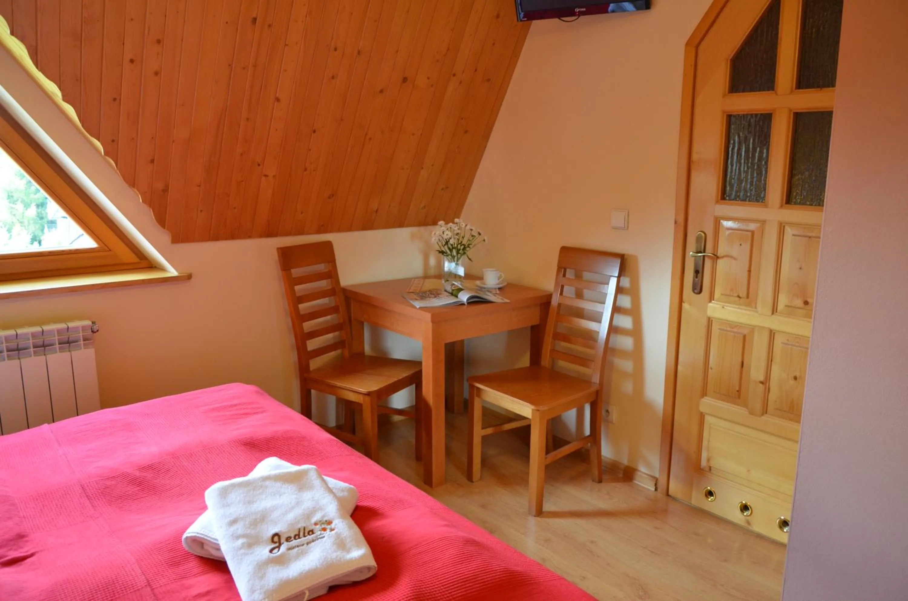 Photo of the whole room in Jedla Miejsce Gościnne