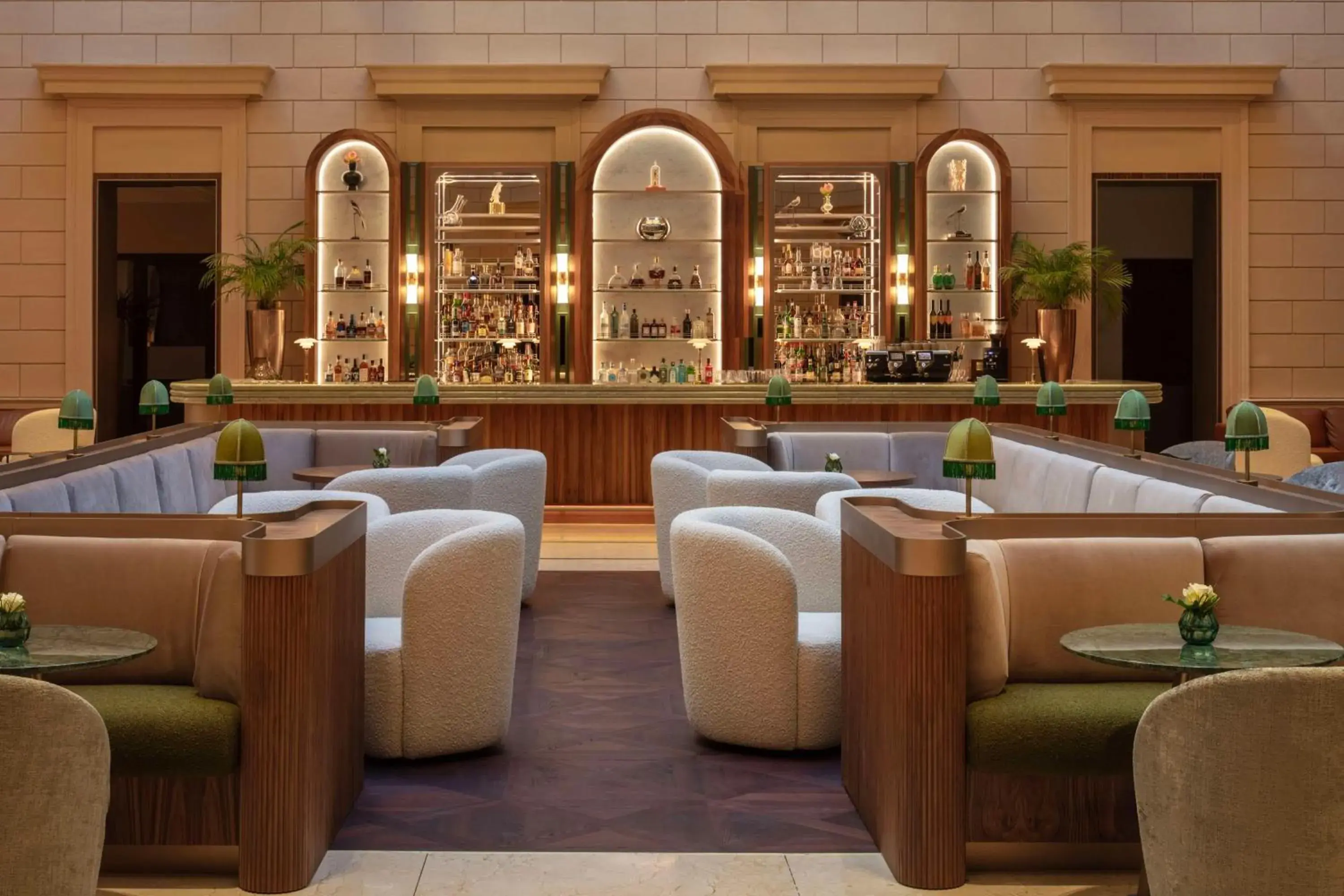 Lounge or bar in Anantara Palais Hansen Vienna - newly renovated Lounge or bar in Anantara Palais Hansen Vienna - newly renovated
