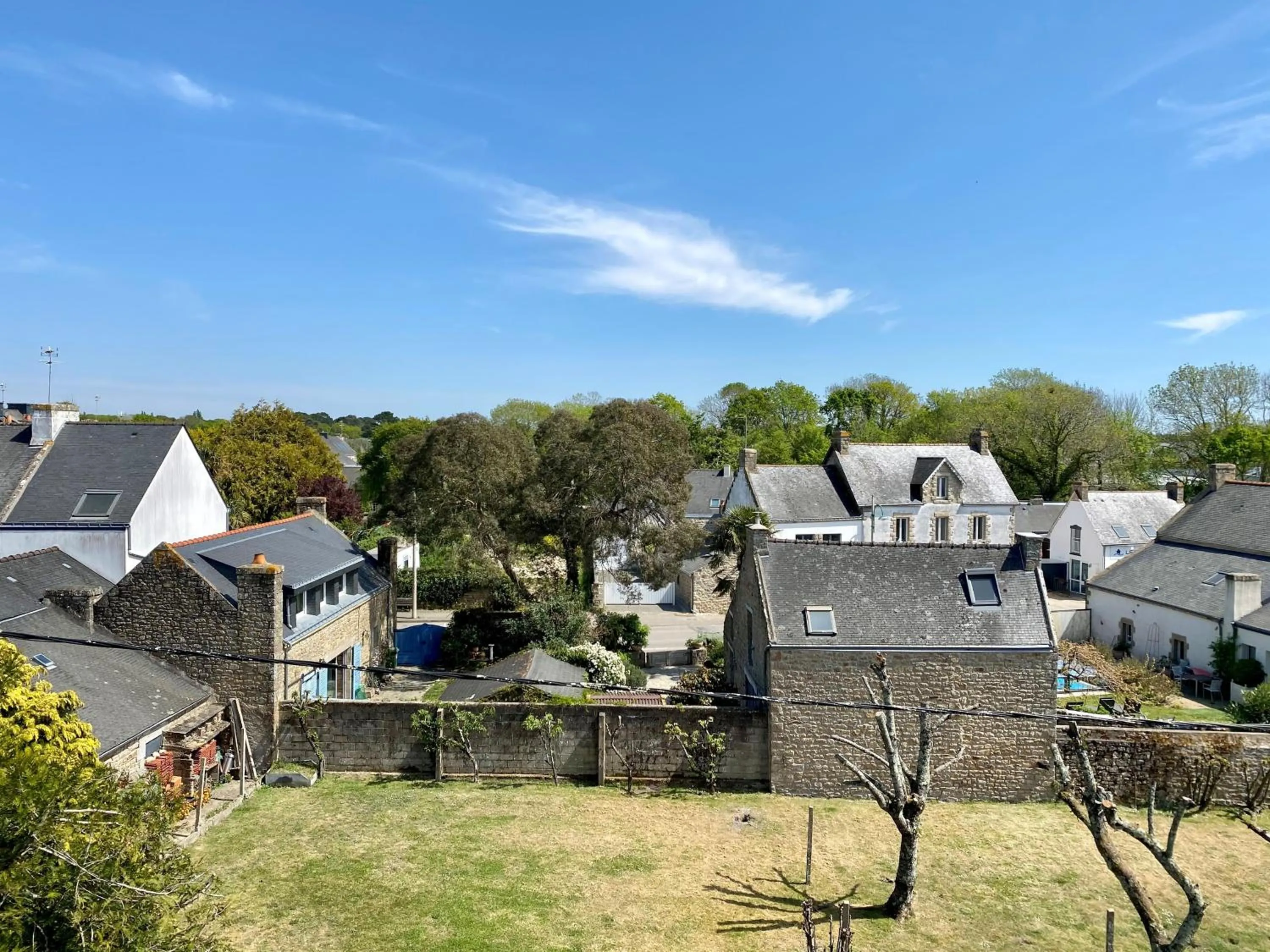 Quiet street view in Hôtel La Maison des Dunes