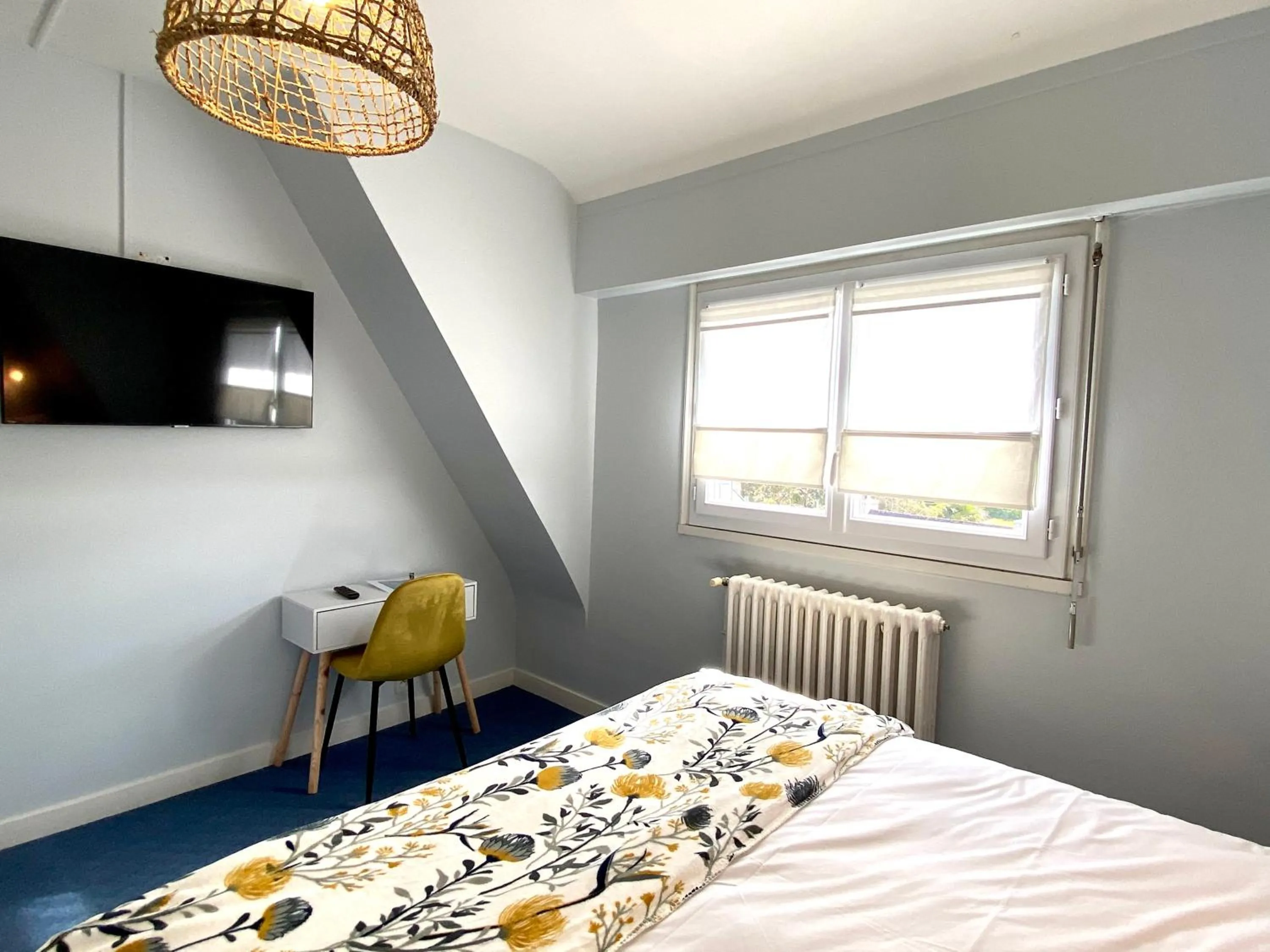 Photo of the whole room, Bed in Hôtel La Maison des Dunes