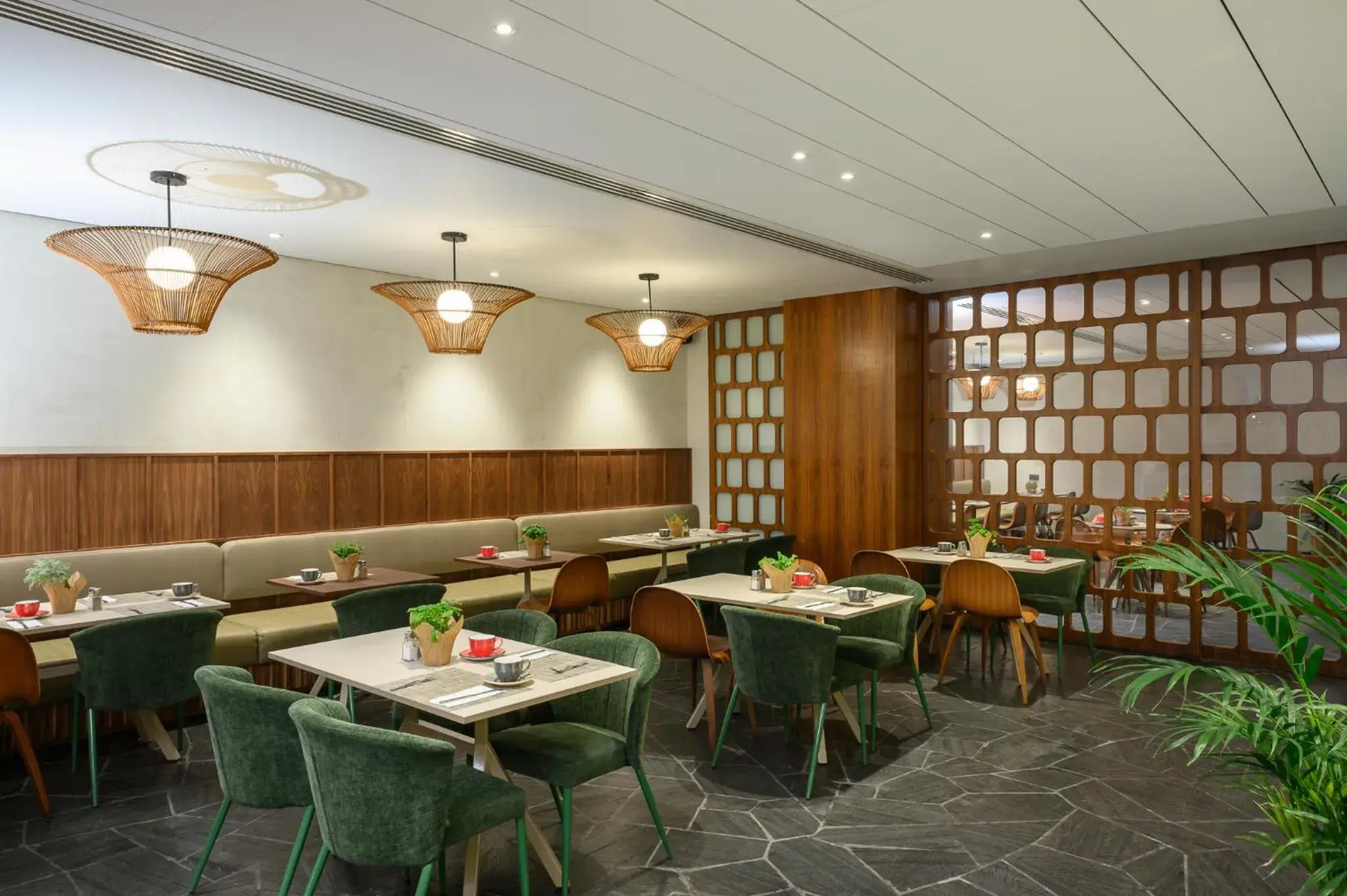 Restaurant/places to eat in Prima Vera Restaurant/places to eat in Prima Vera