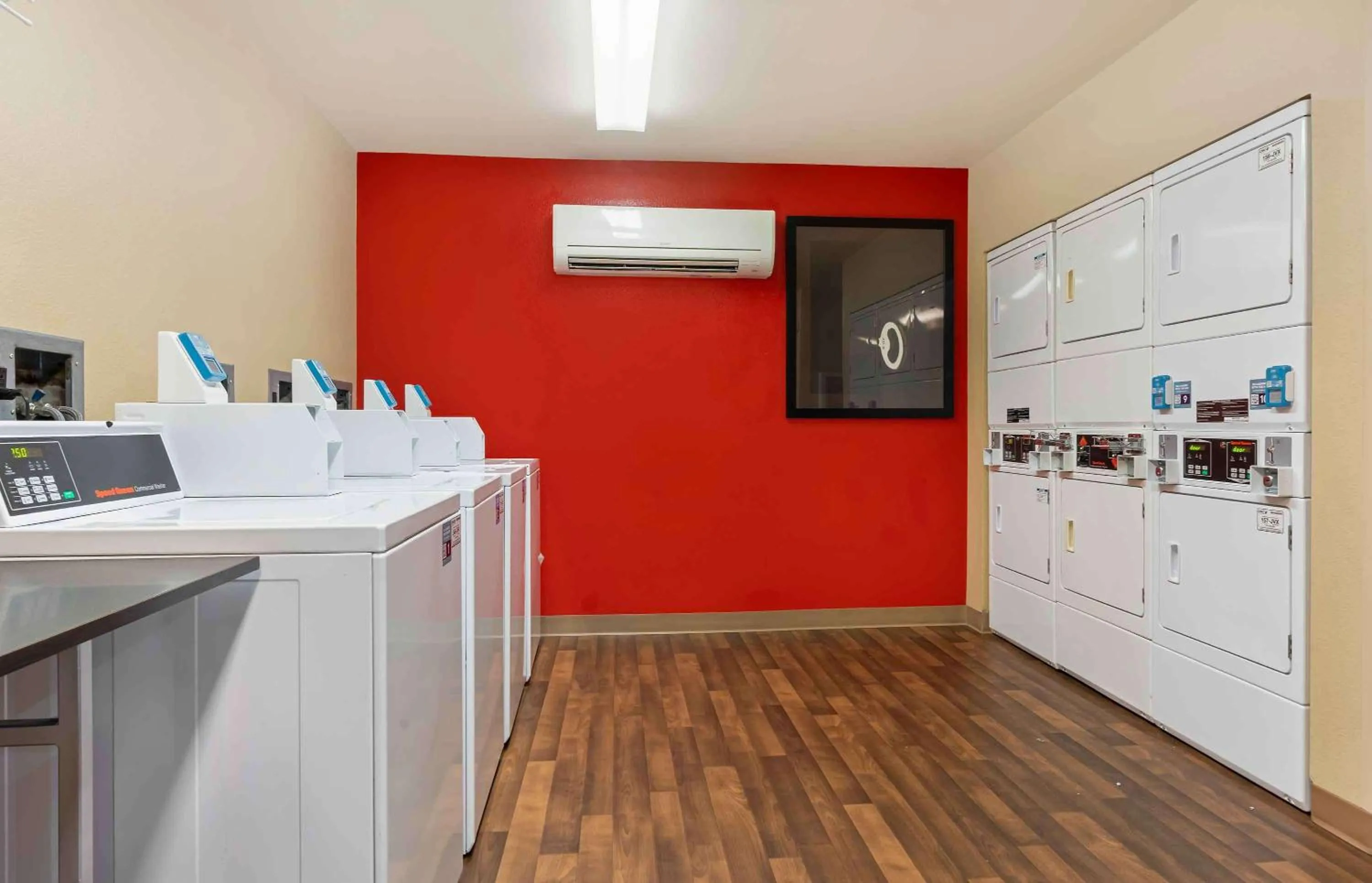 Property building in Extended Stay America Suites - Reno - South Meadows