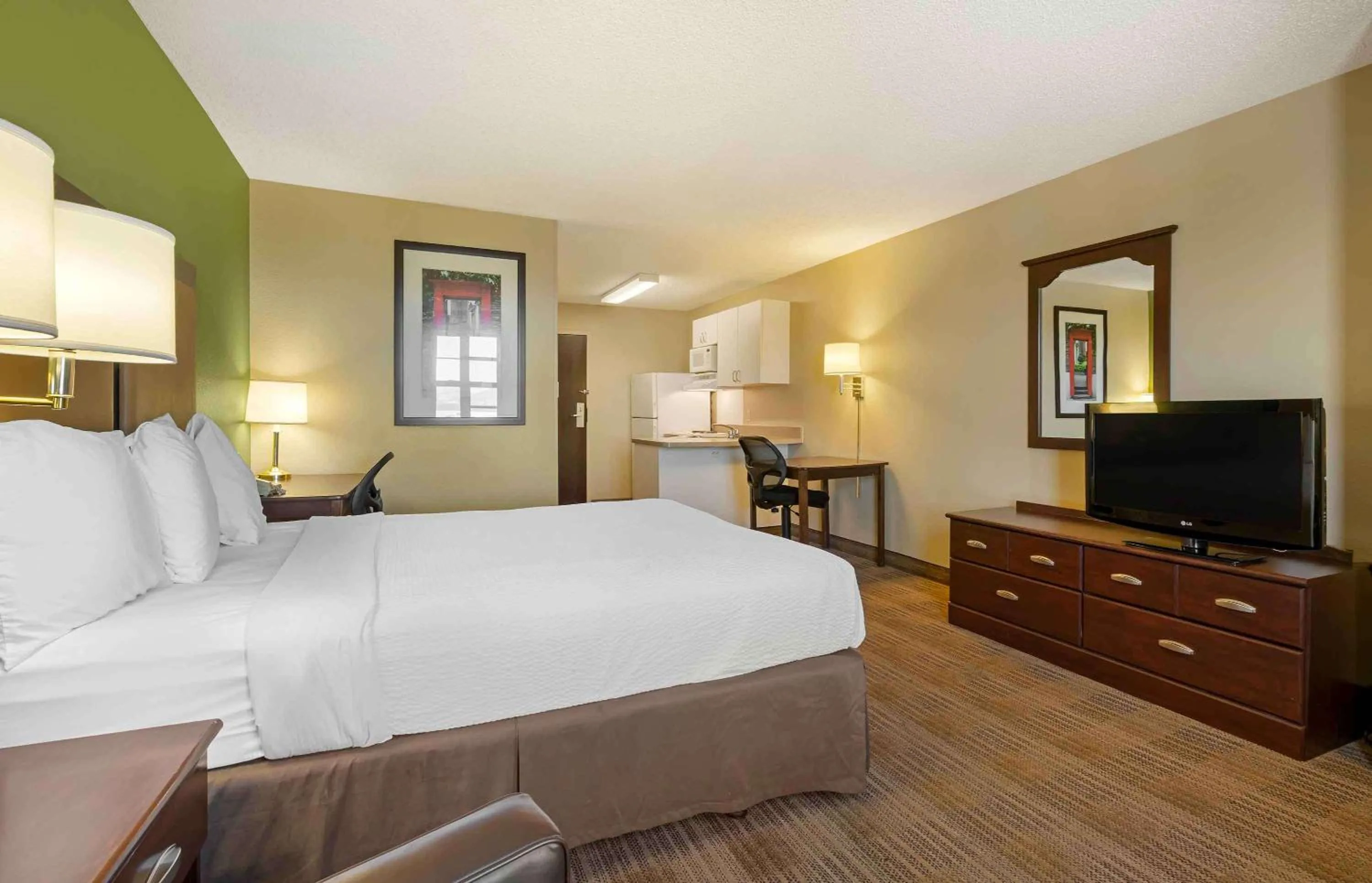 Bedroom, Bed in Extended Stay America Suites - Reno - South Meadows