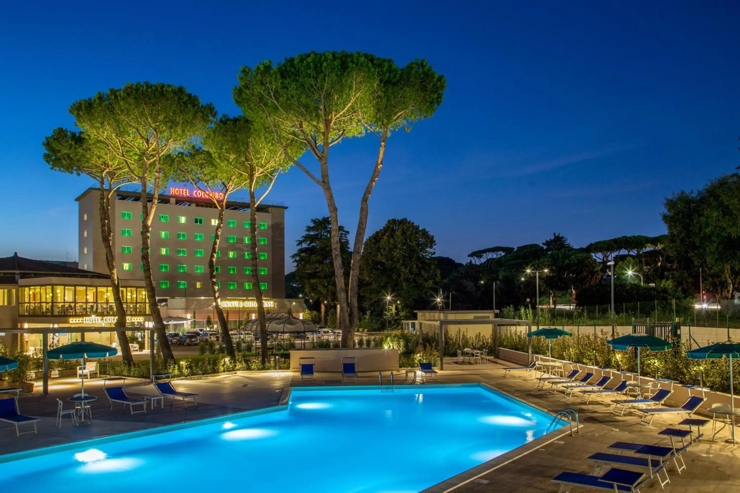 Swimming pool in Hotel Cristoforo Colombo Swimming pool in Hotel Cristoforo Colombo