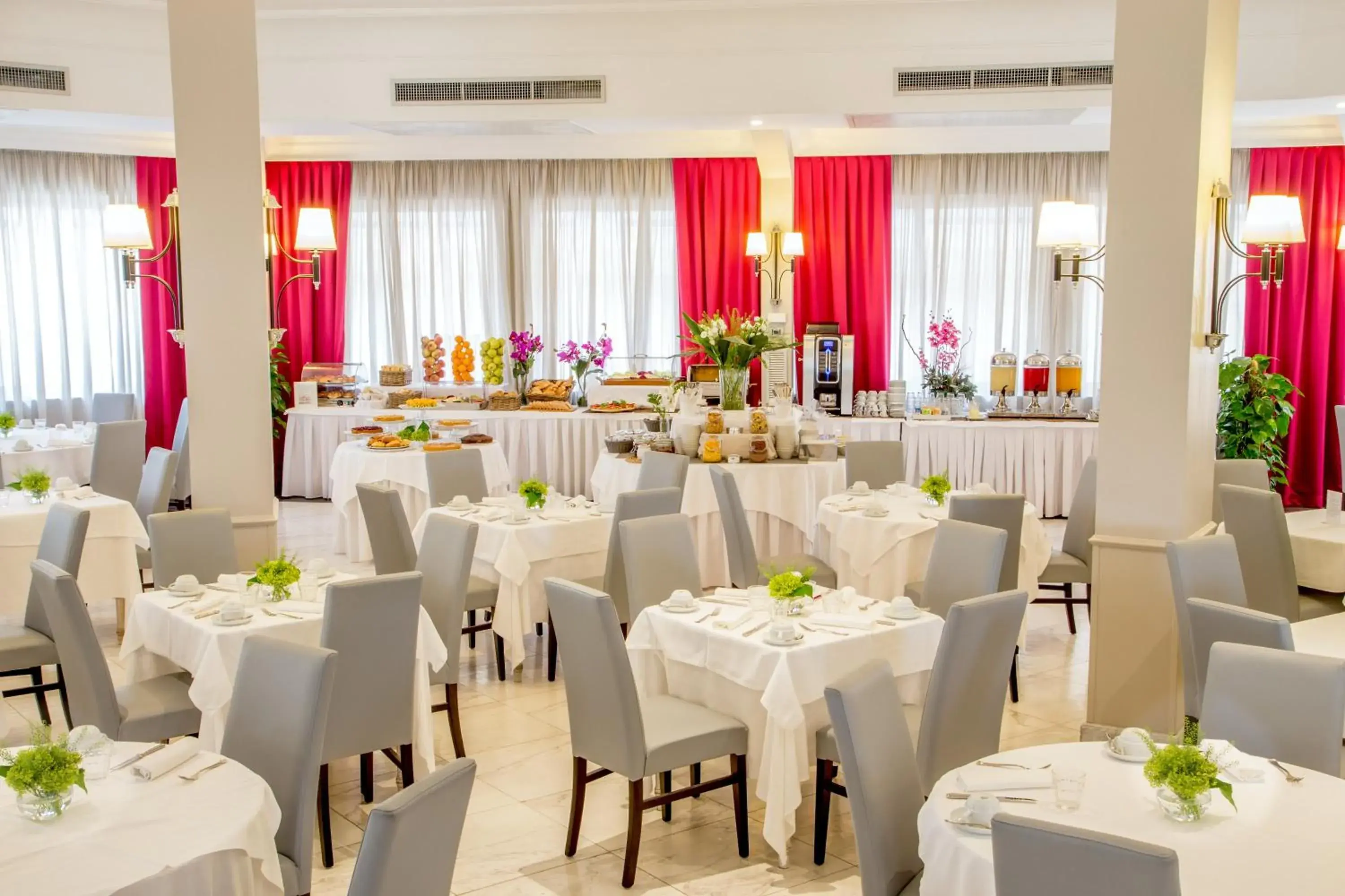 Restaurant/places to eat in Hotel Cristoforo Colombo Restaurant/places to eat in Hotel Cristoforo Colombo