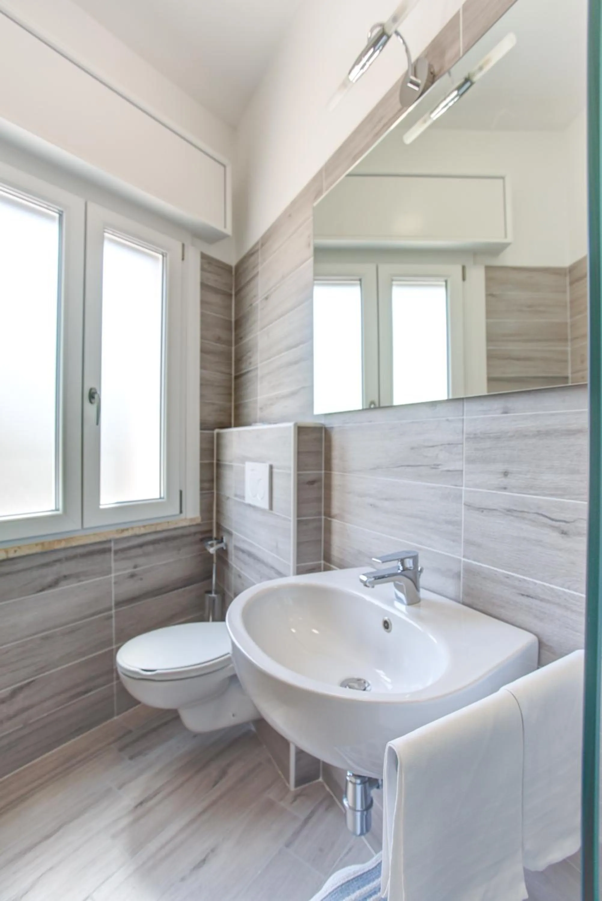 Toilet in Hotel Elite