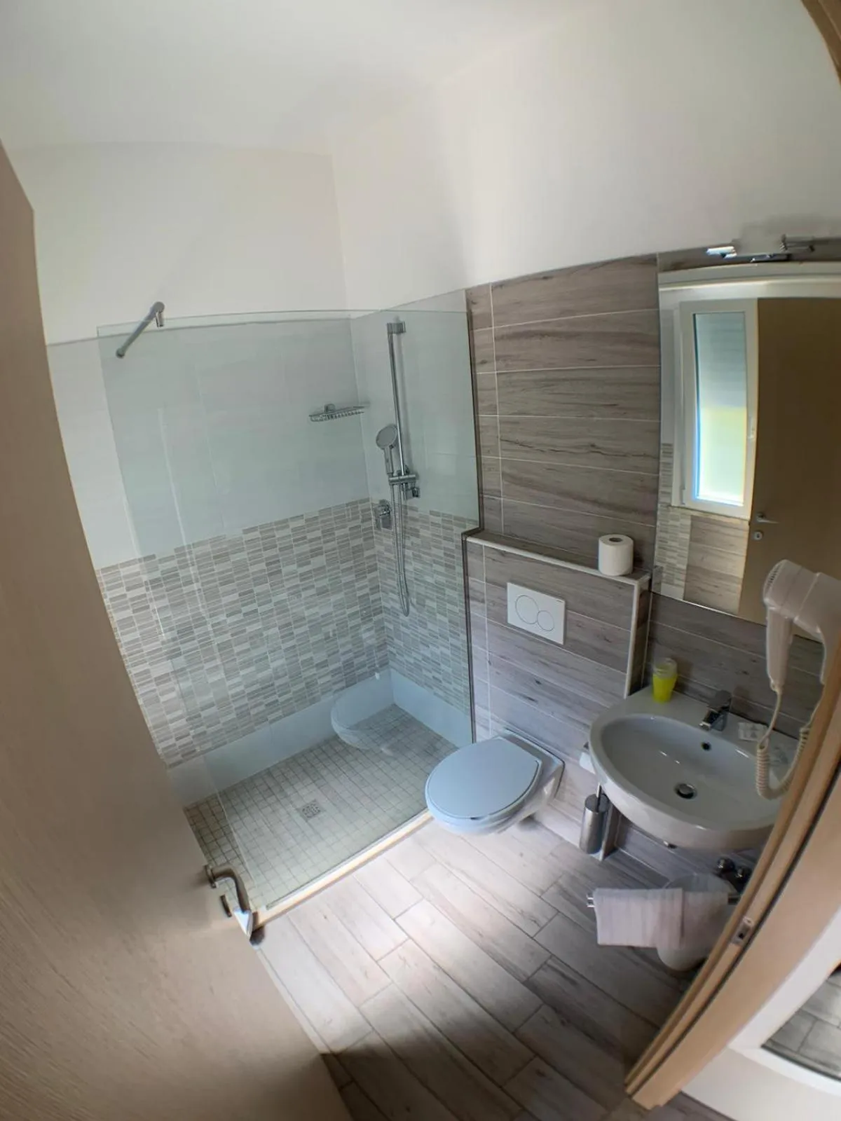 Bathroom in Hotel Elite