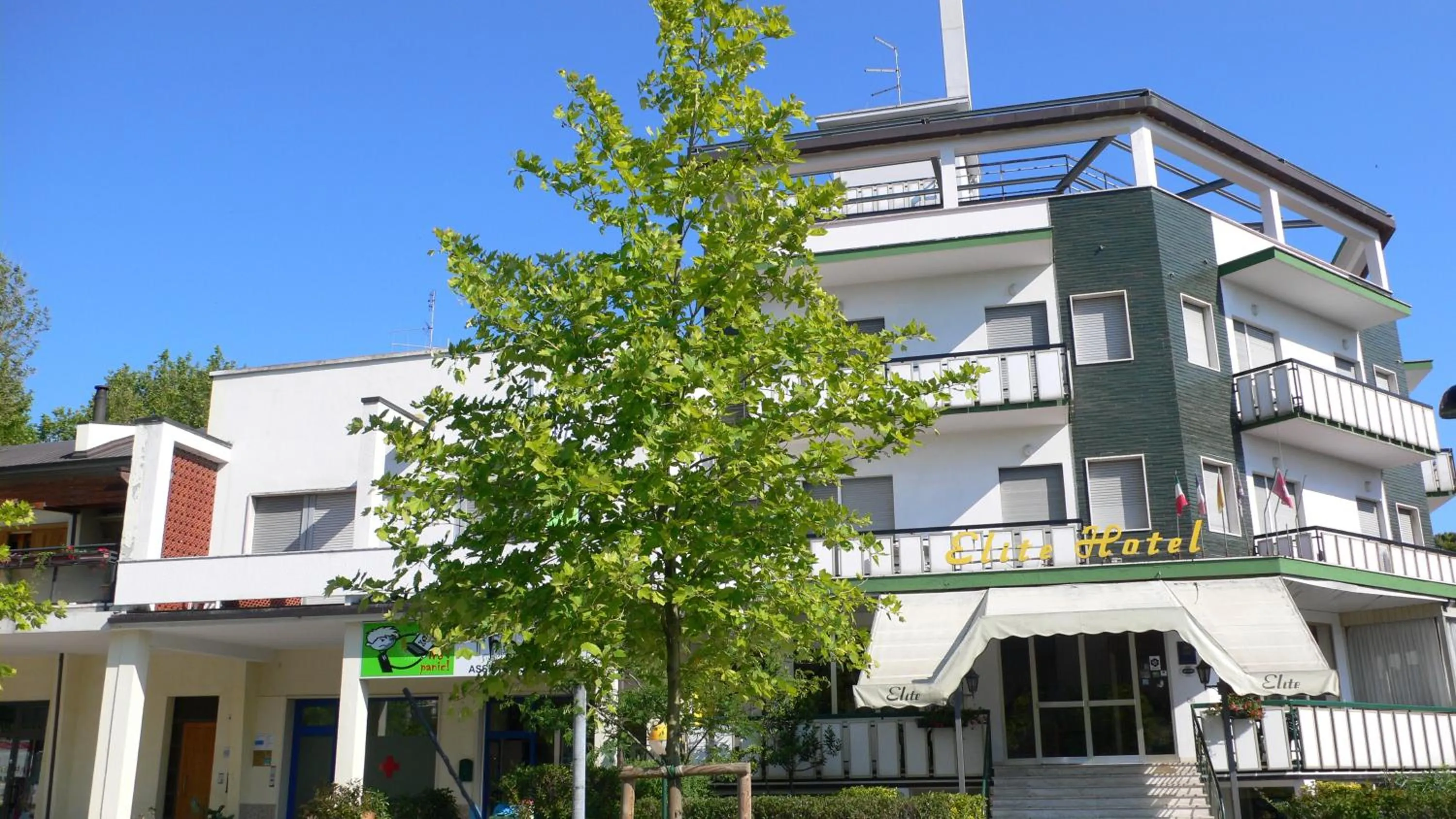 Property building in Hotel Elite