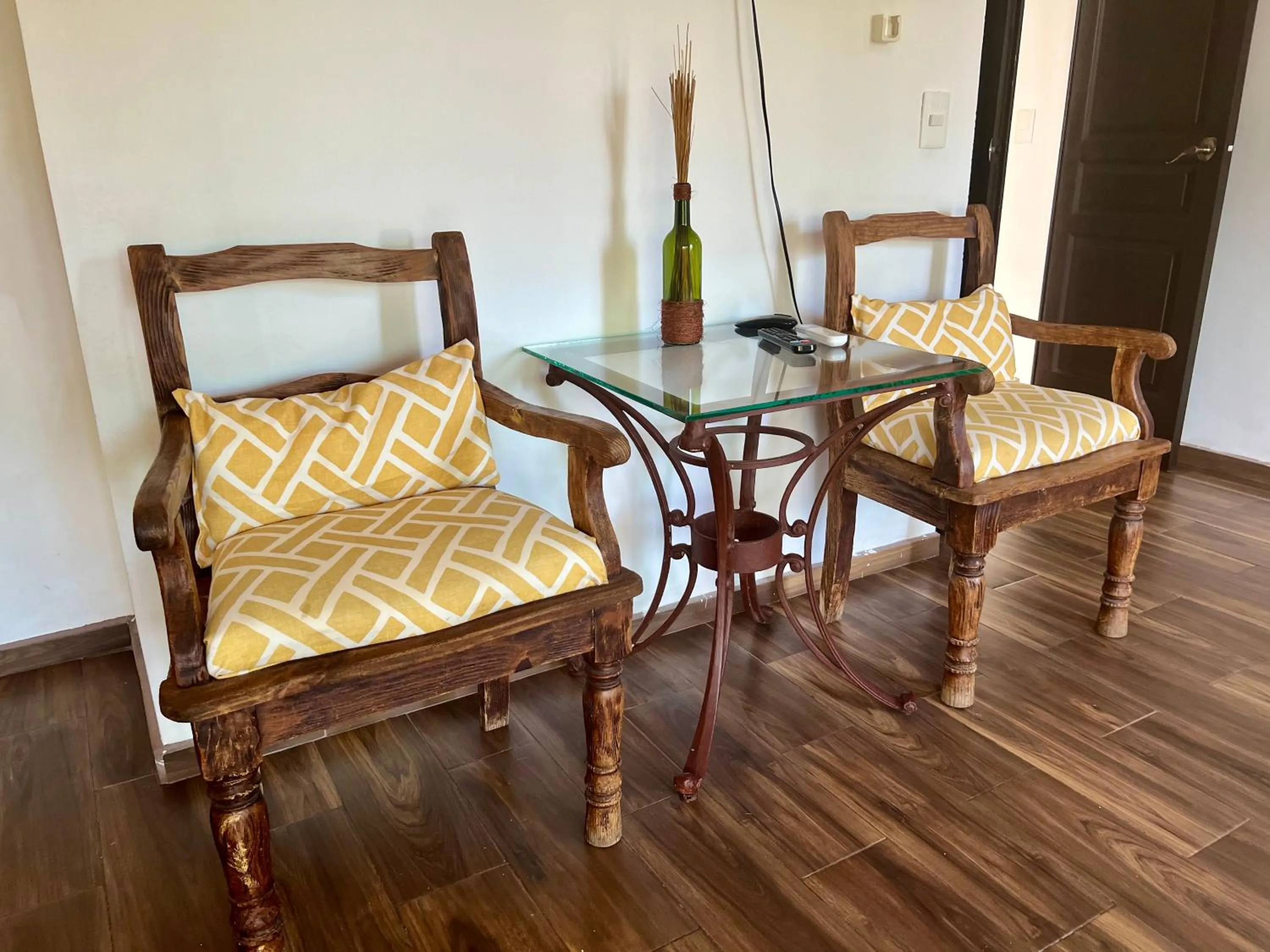 Seating area in Cancun-Soho