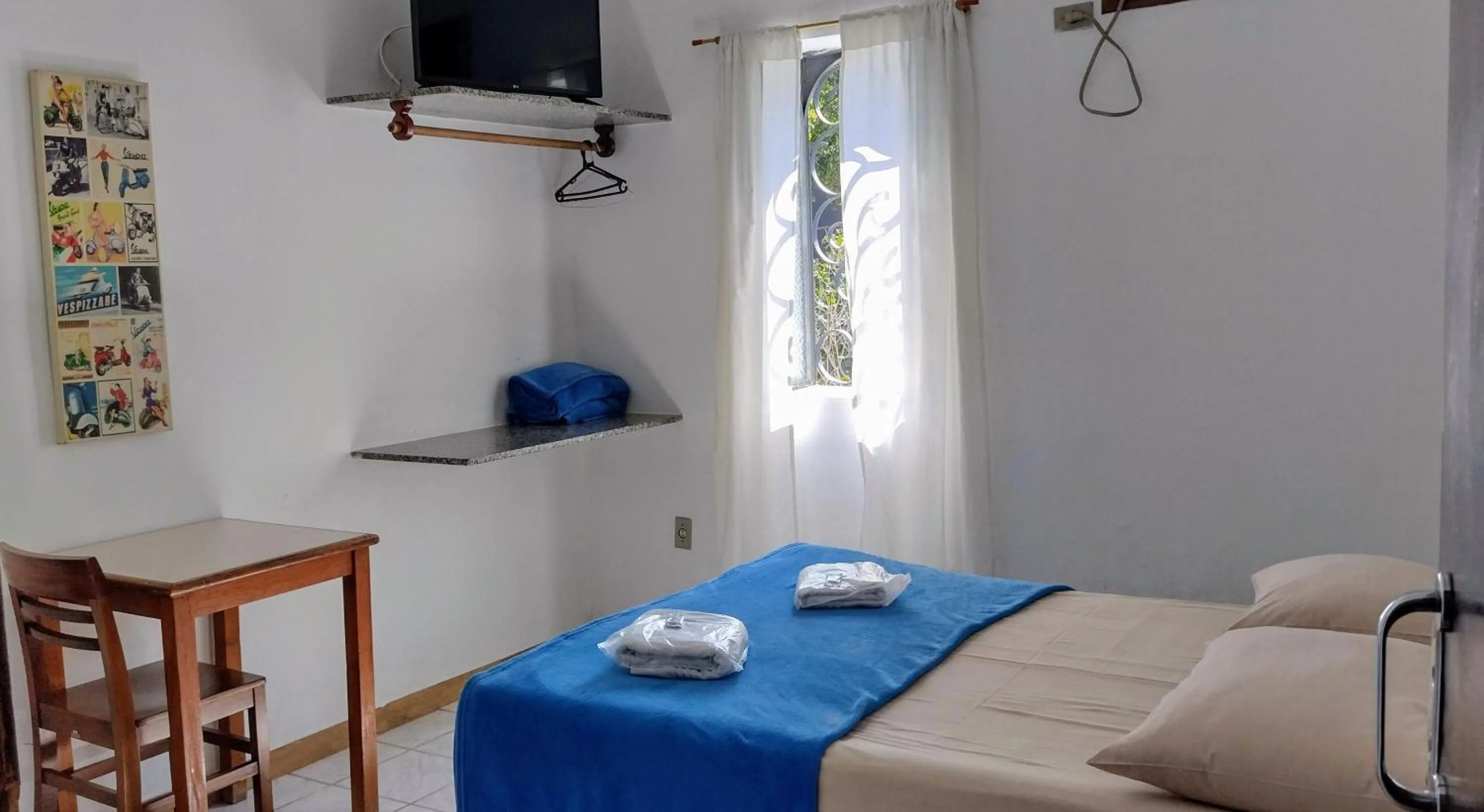 Photo of the whole room, Bed in Hotel Ponte Aérea - Aeroporto de Congonhas