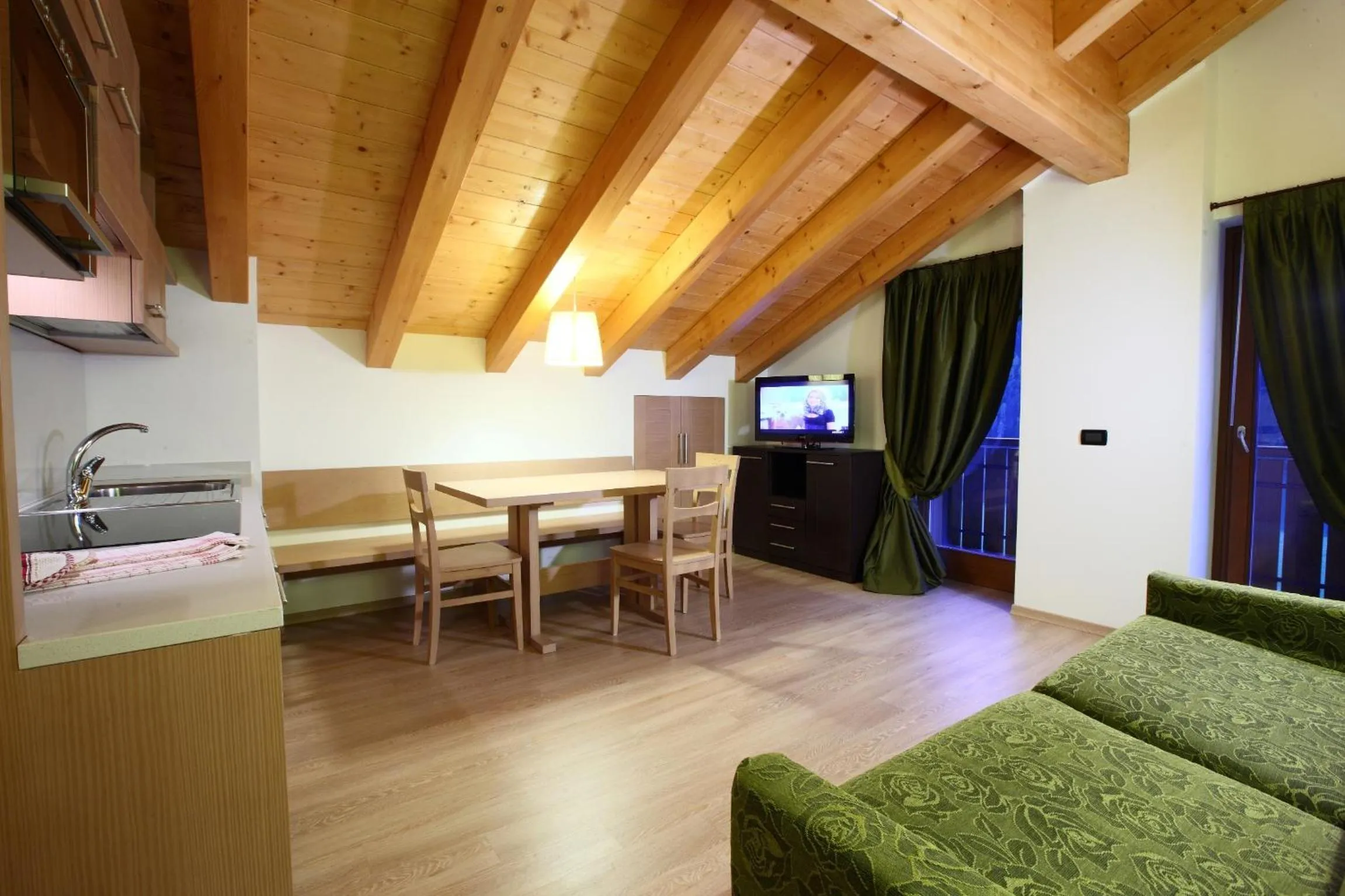 Kitchen or kitchenette in Residence Al Lago