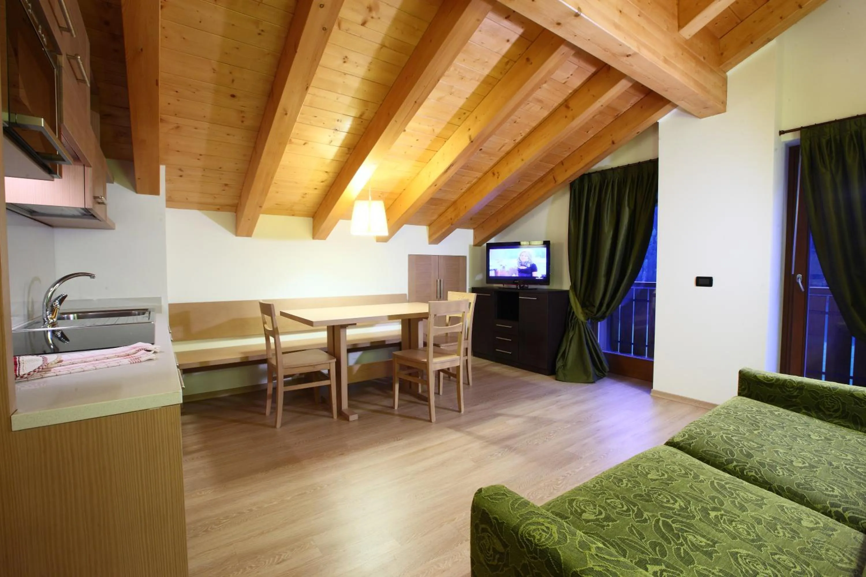 TV and multimedia in Residence Al Lago