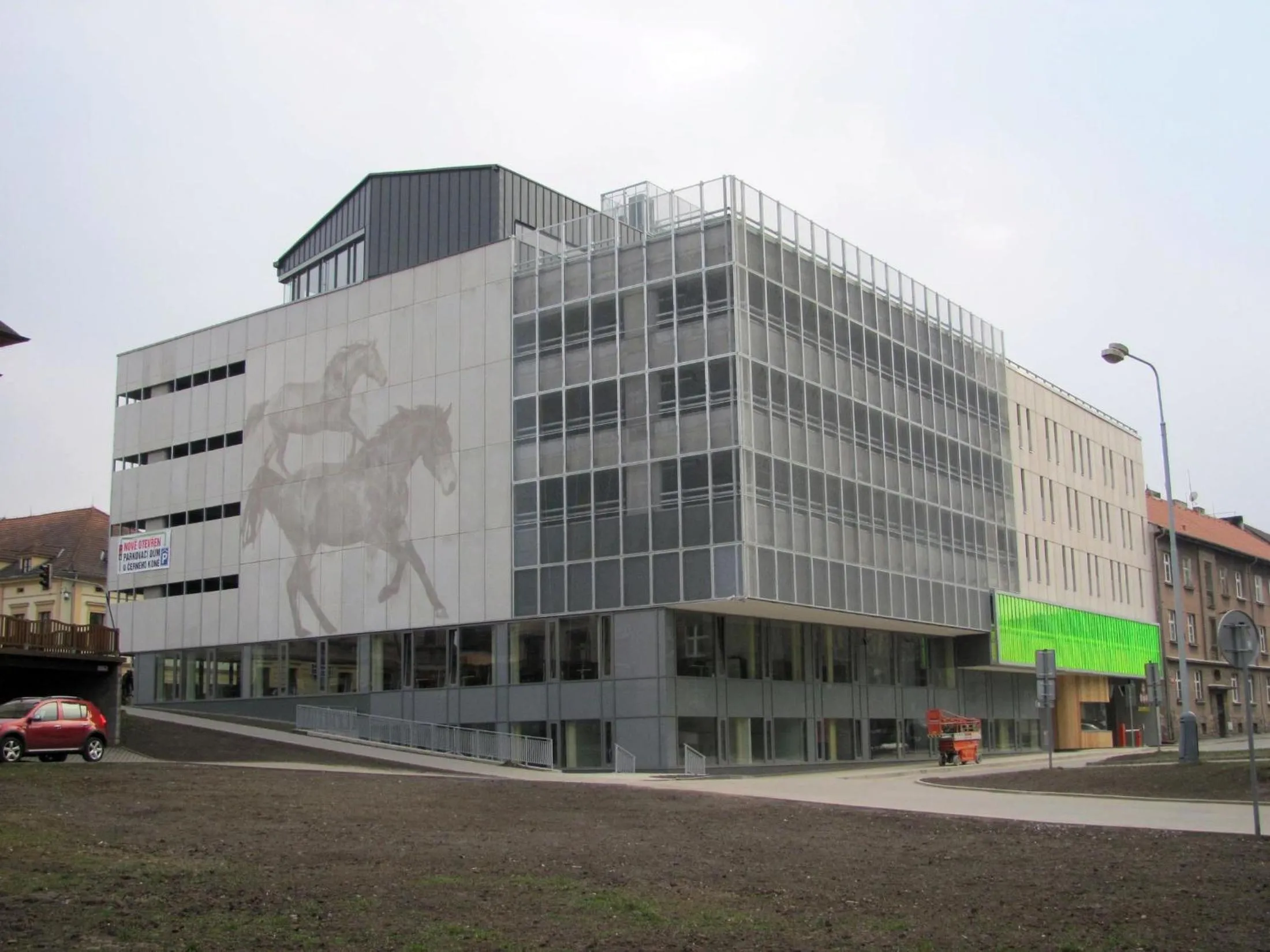 Parking in Family hotel Maxim