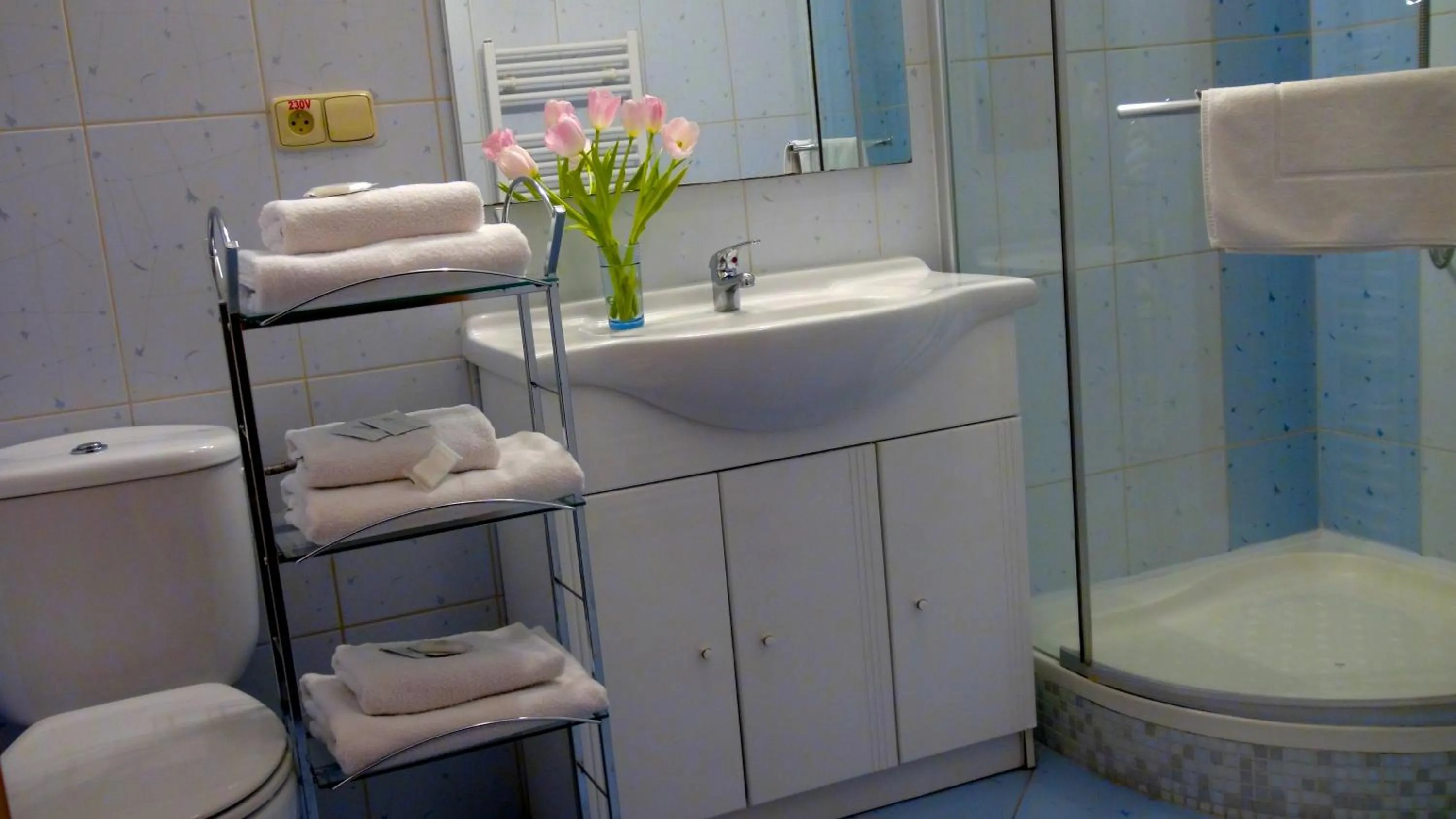 Quadruple Room with Air Conditioning in Family hotel Maxim