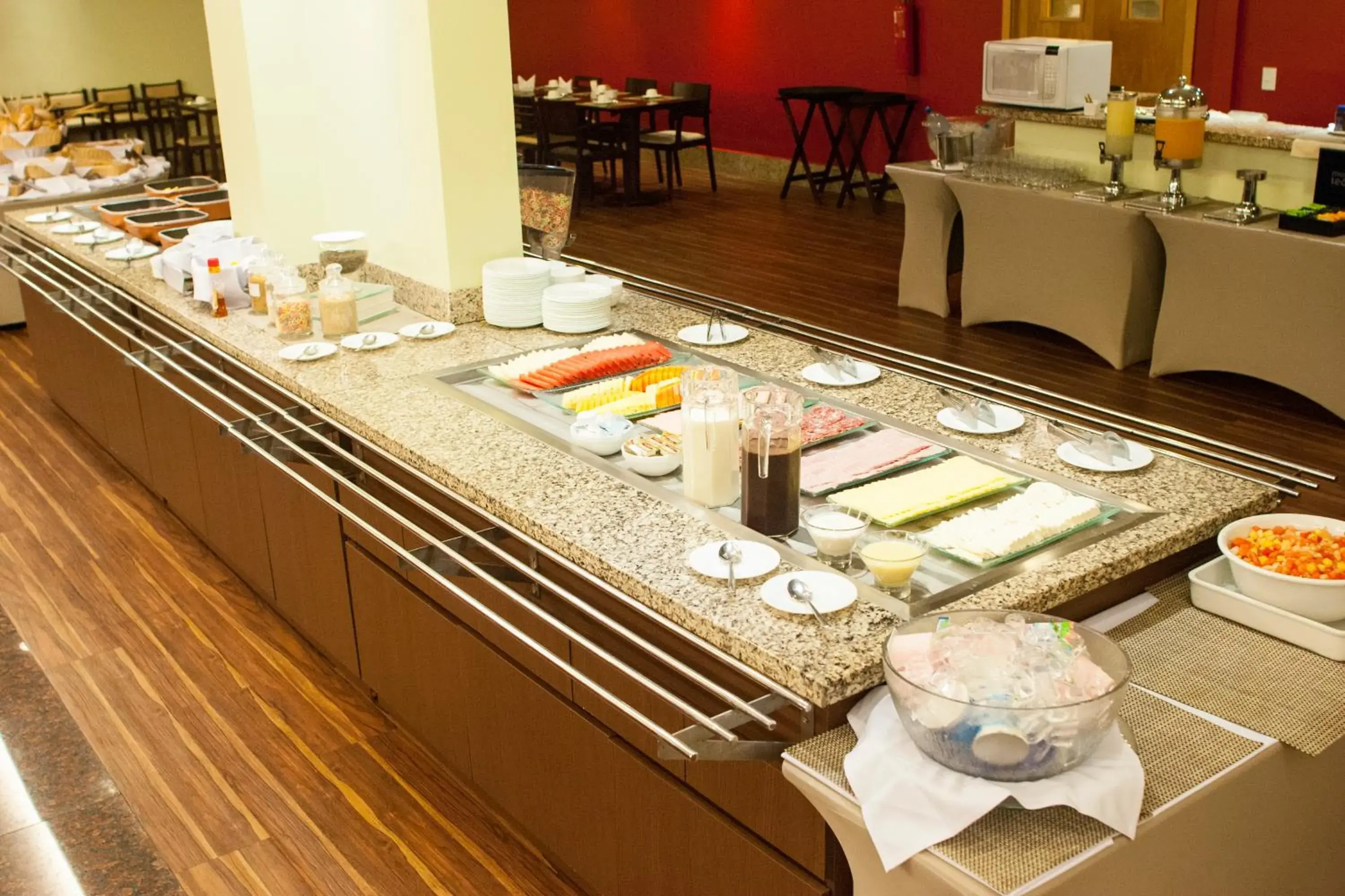 Breakfast in Intercity Manaus Breakfast in Intercity Manaus