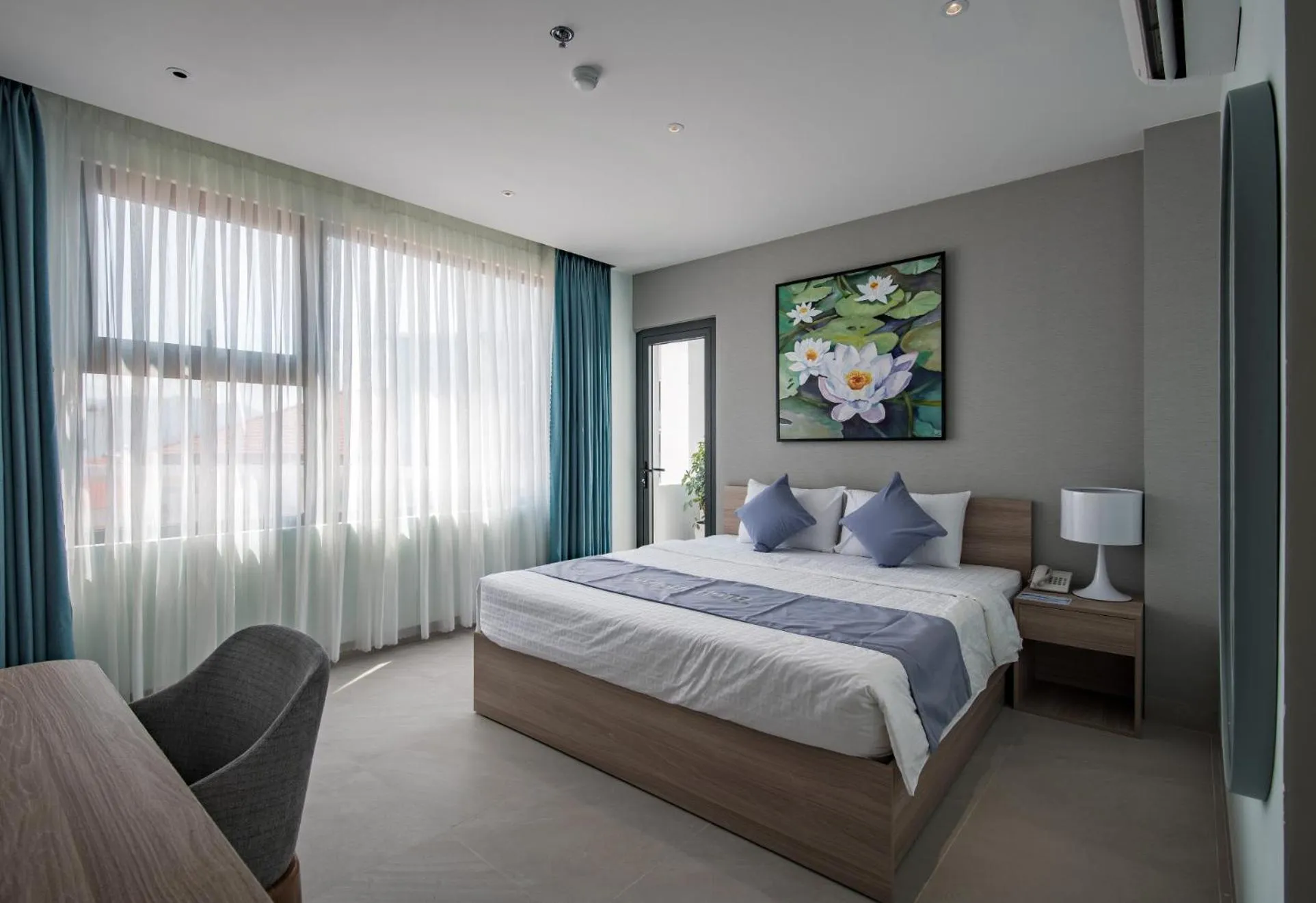 Bed in Delight Hotel