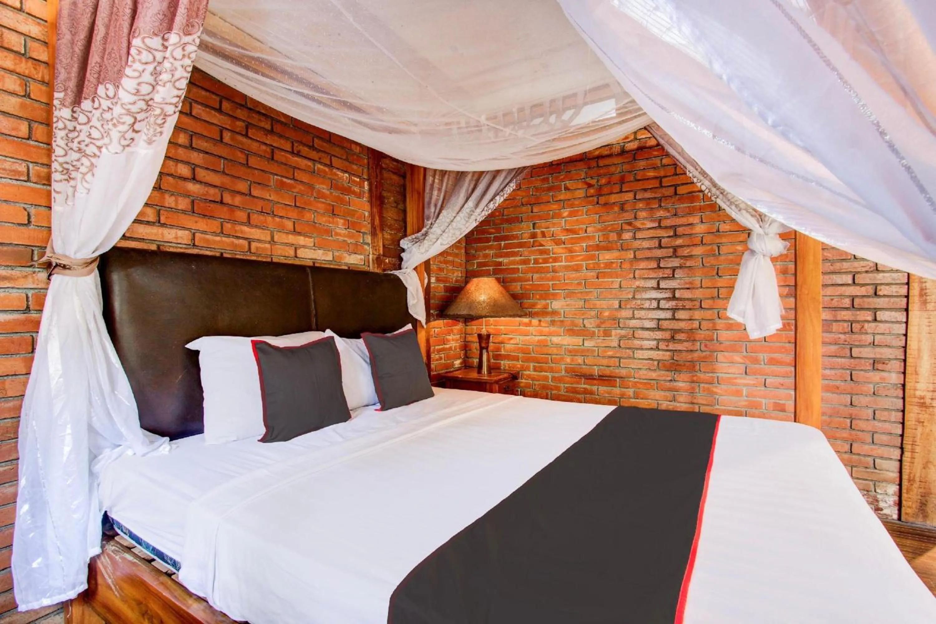 Photo of the whole room, Bed in Hotel O Prawirotaman Near Keraton Yogyakarta Formerly Chez Laelik Guesthouse