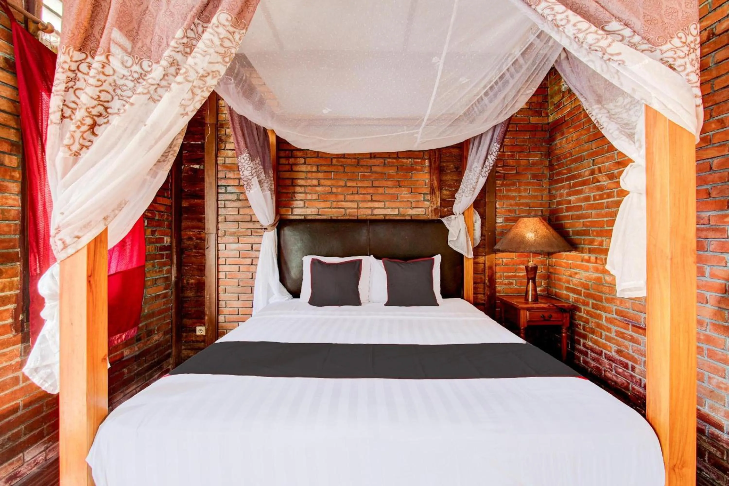 Photo of the whole room, Bed in Hotel O Prawirotaman Near Keraton Yogyakarta Formerly Chez Laelik Guesthouse