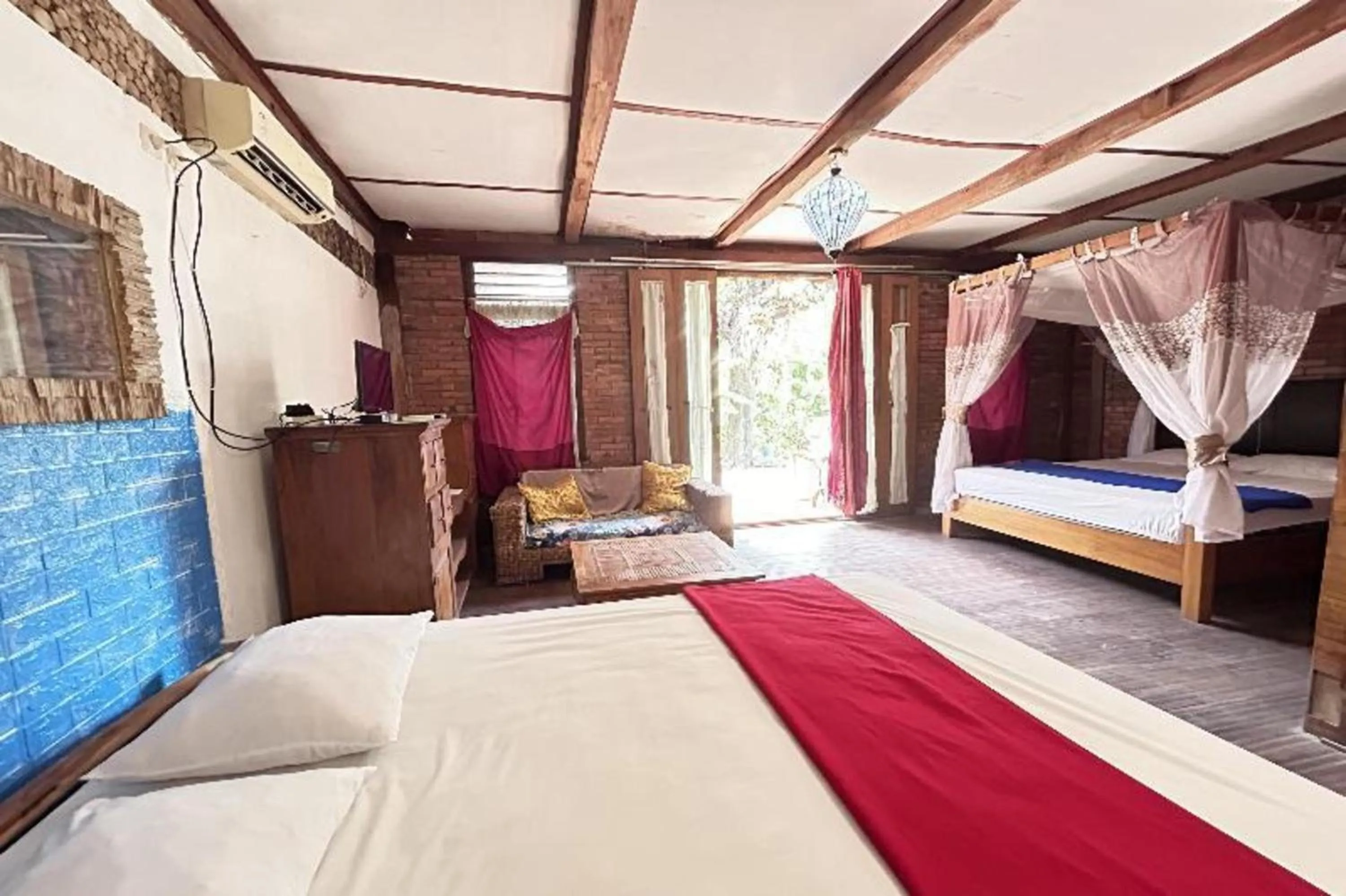 Photo of the whole room, Bed in Hotel O Prawirotaman Near Keraton Yogyakarta Formerly Chez Laelik Guesthouse