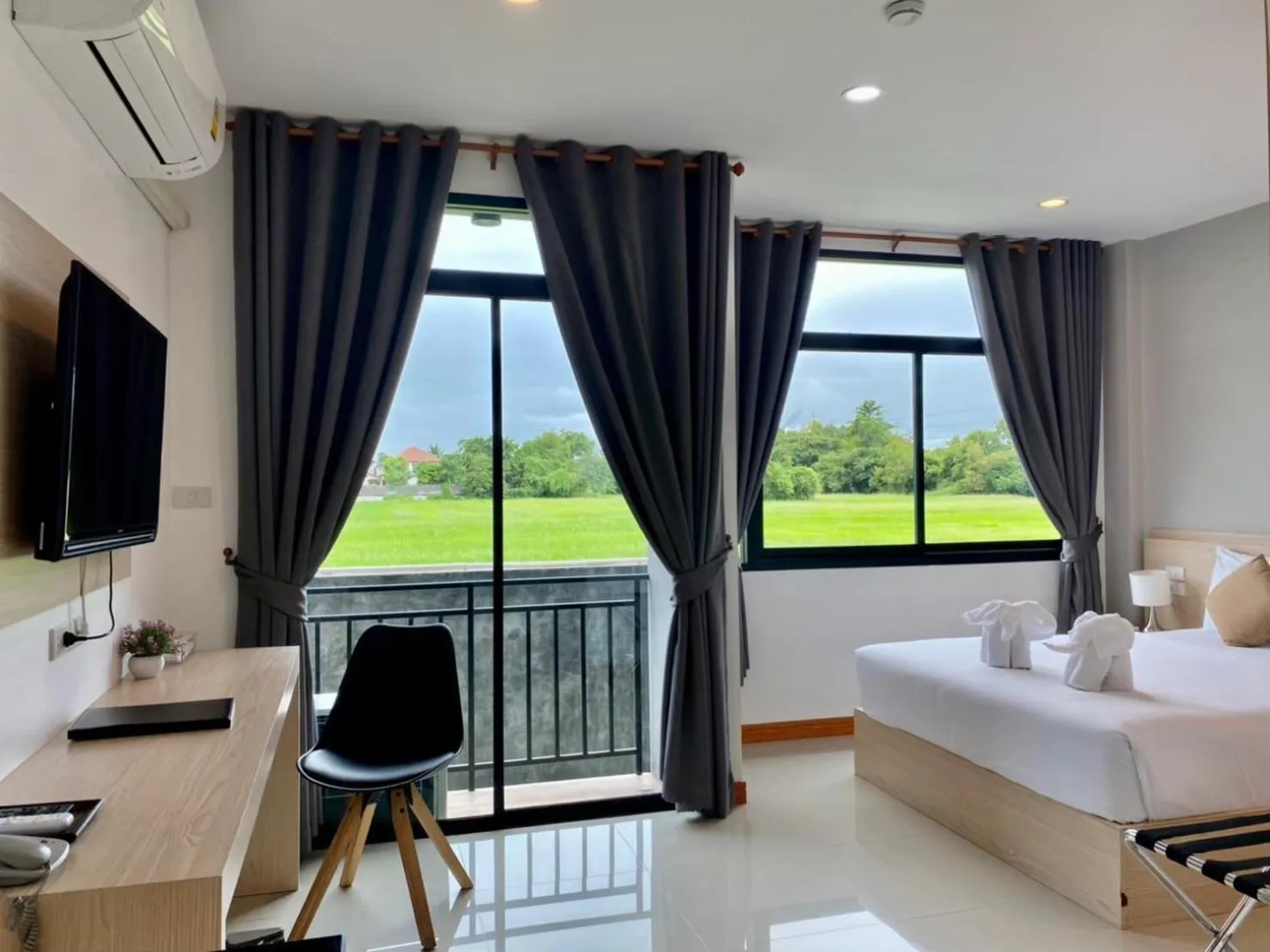 View (from property/room), Bed in The Vet Boutique Hotel - SHA Extra Plus