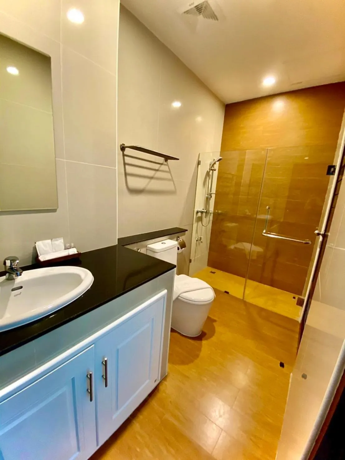 Bathroom in The Vet Boutique Hotel - SHA Extra Plus