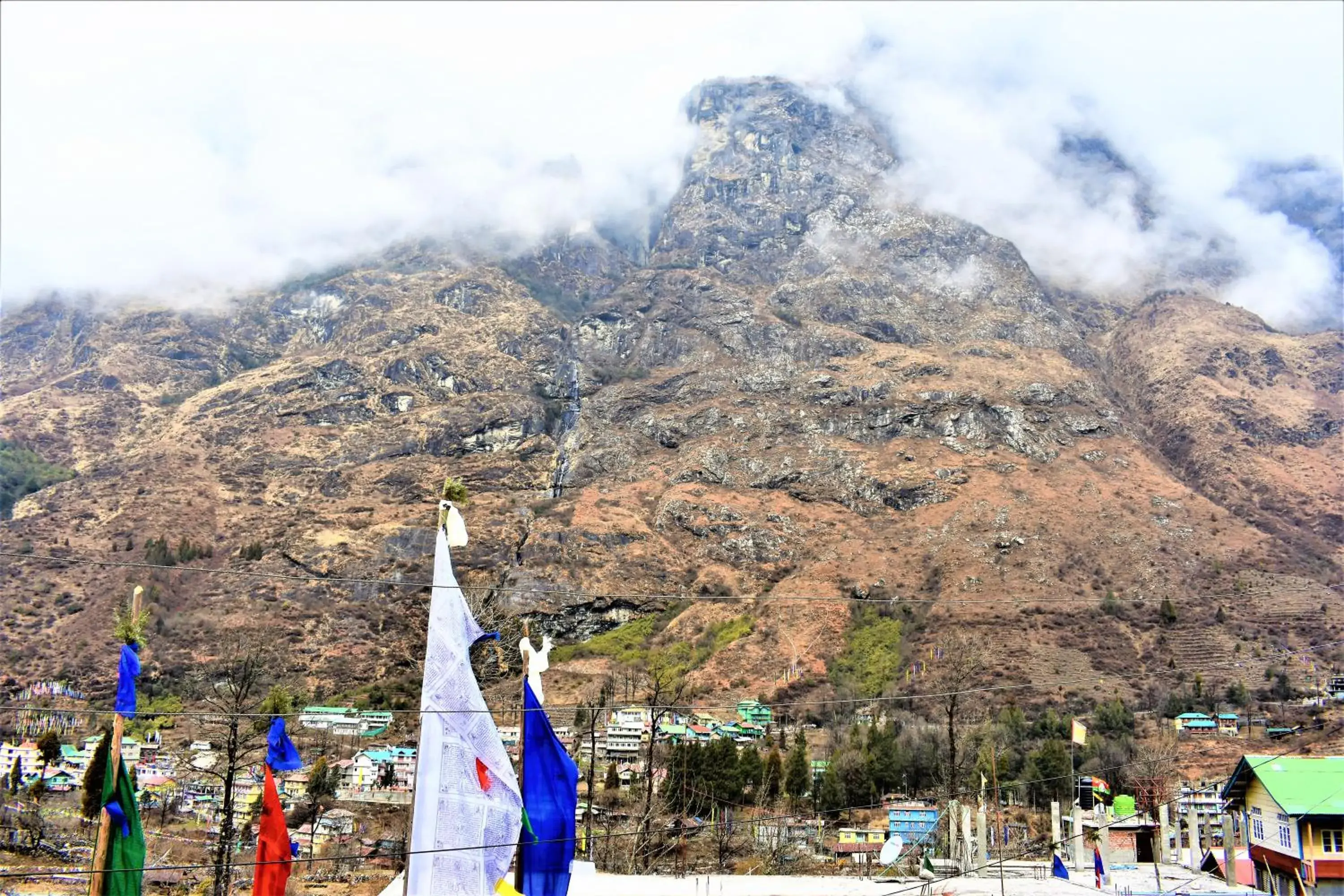 Magellan's The Golden Bridge Magellan's The Golden Bridge