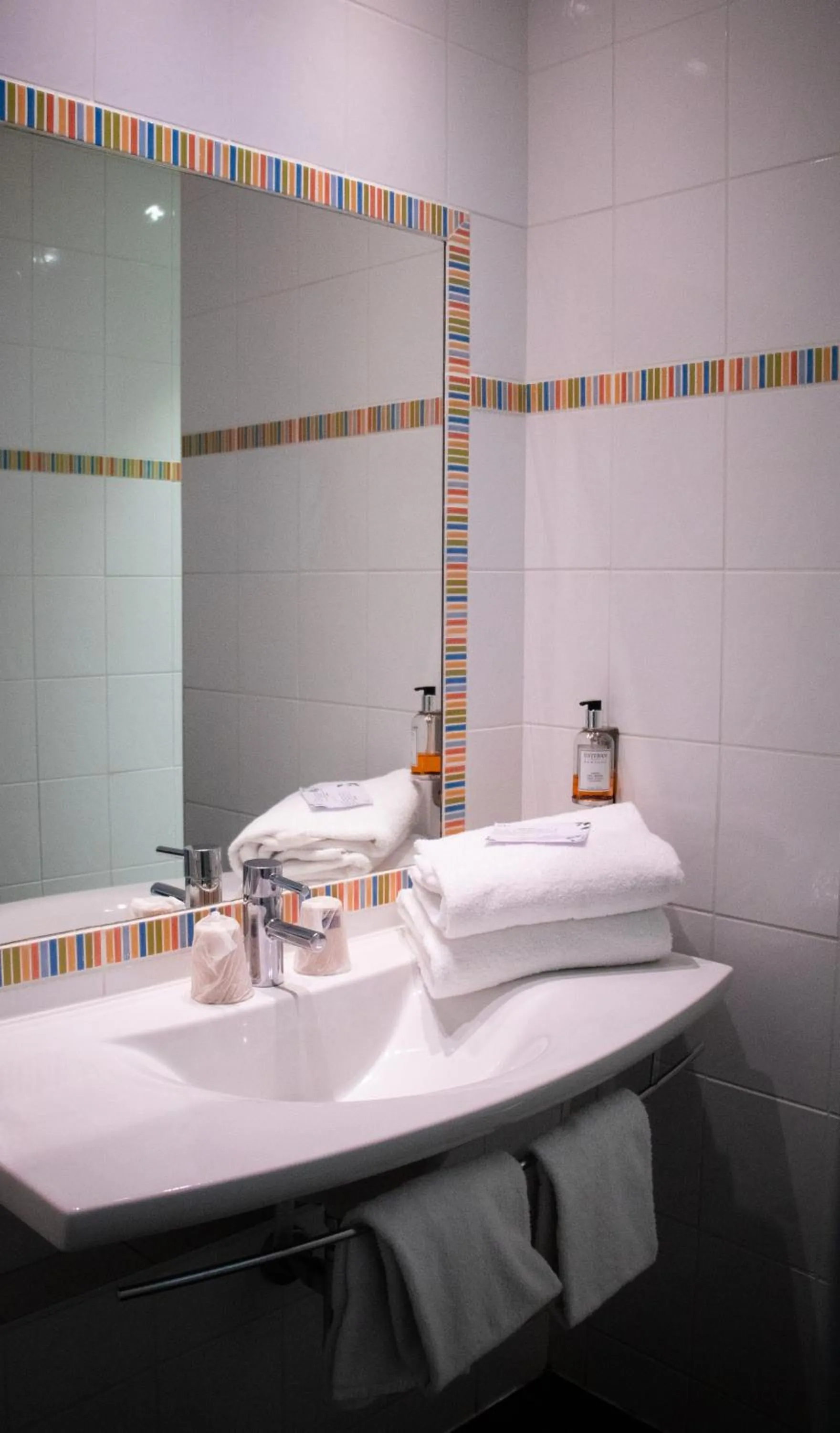 Bathroom in Le Dracy Hôtel et Spa