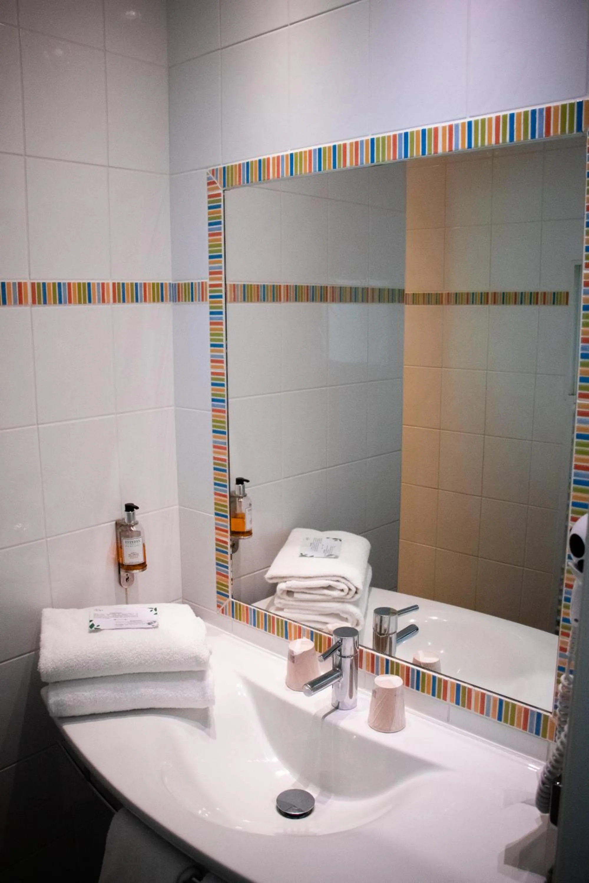 Bathroom in Le Dracy Hôtel et Spa