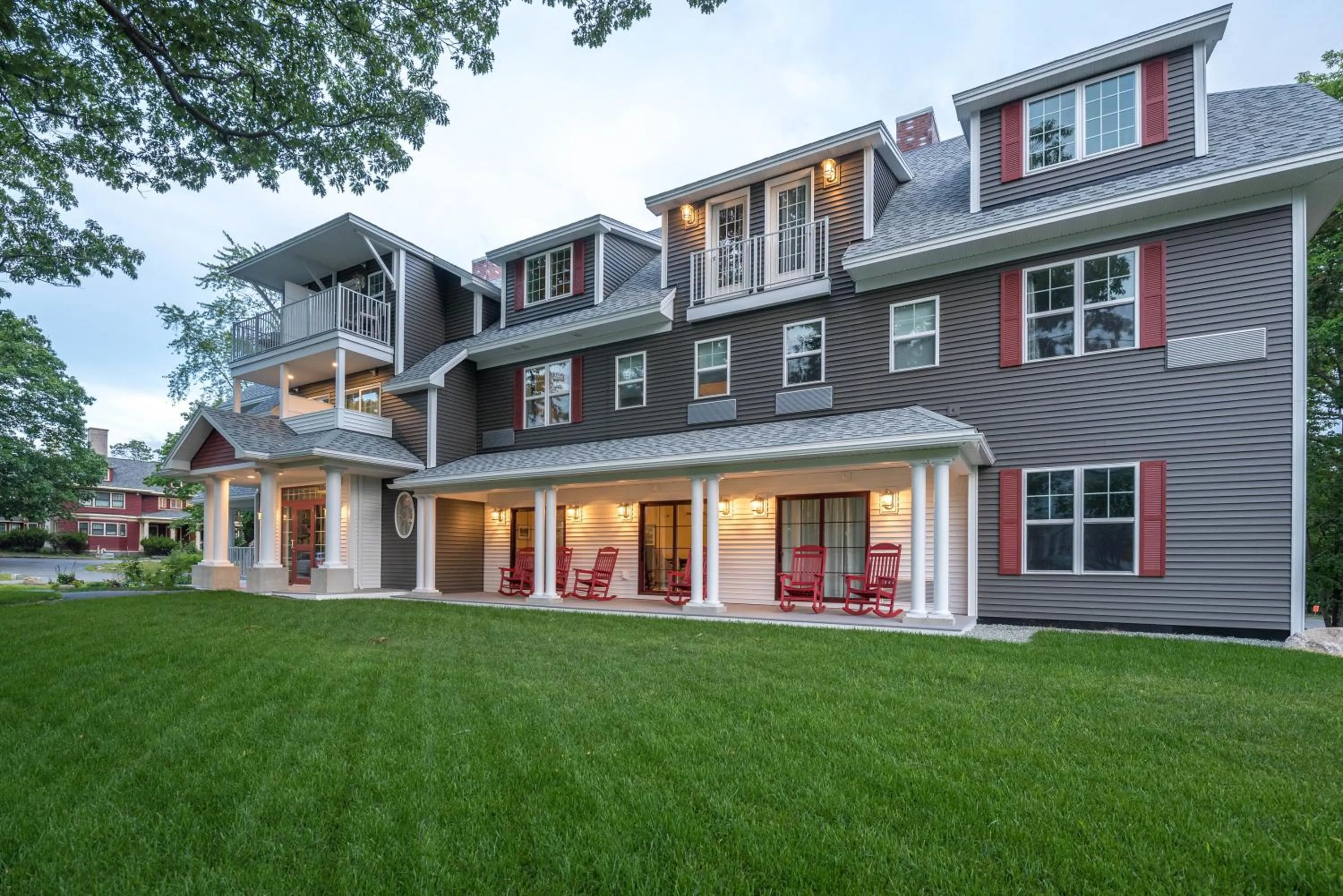 Facade/entrance in The Inn on Mount Desert