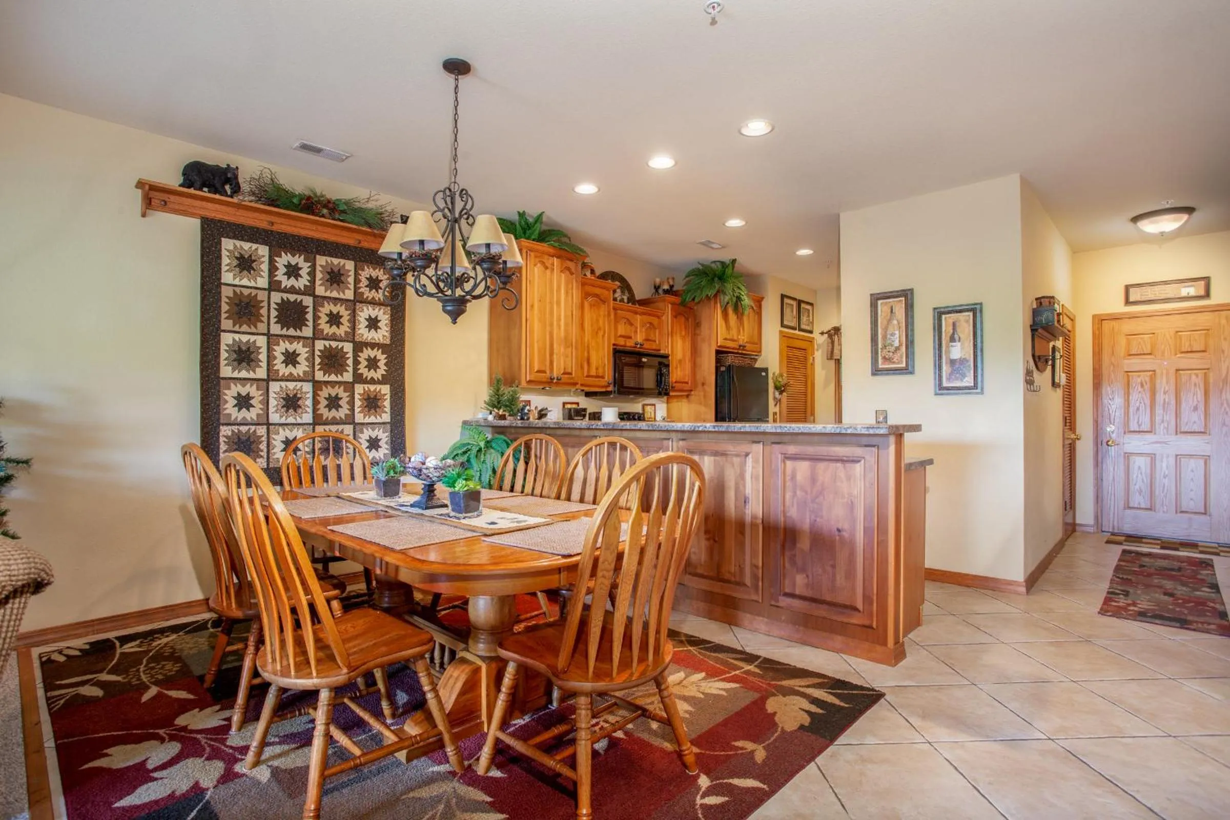 Dining area in The Village At Indian Point Resort