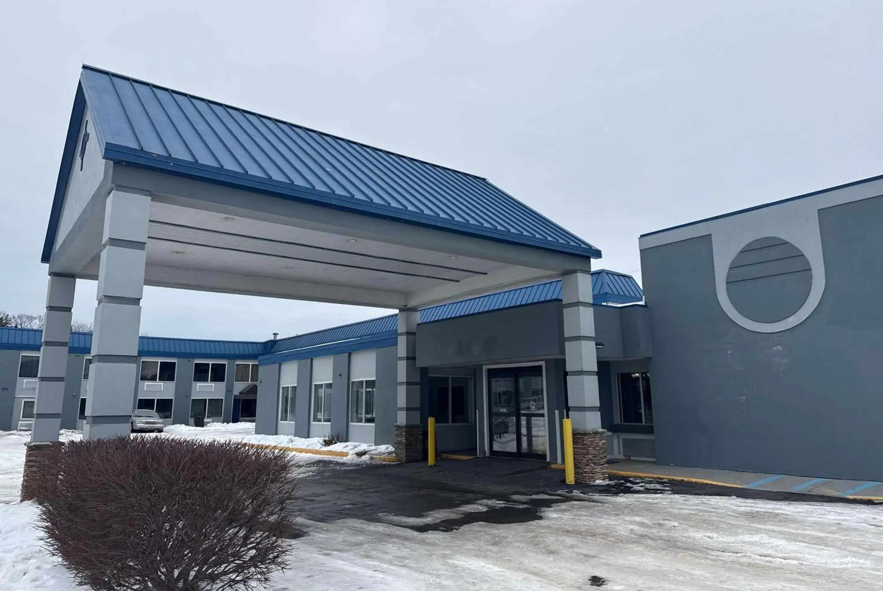 Property building in Clarion Inn & Suites Property building in Clarion Inn & Suites