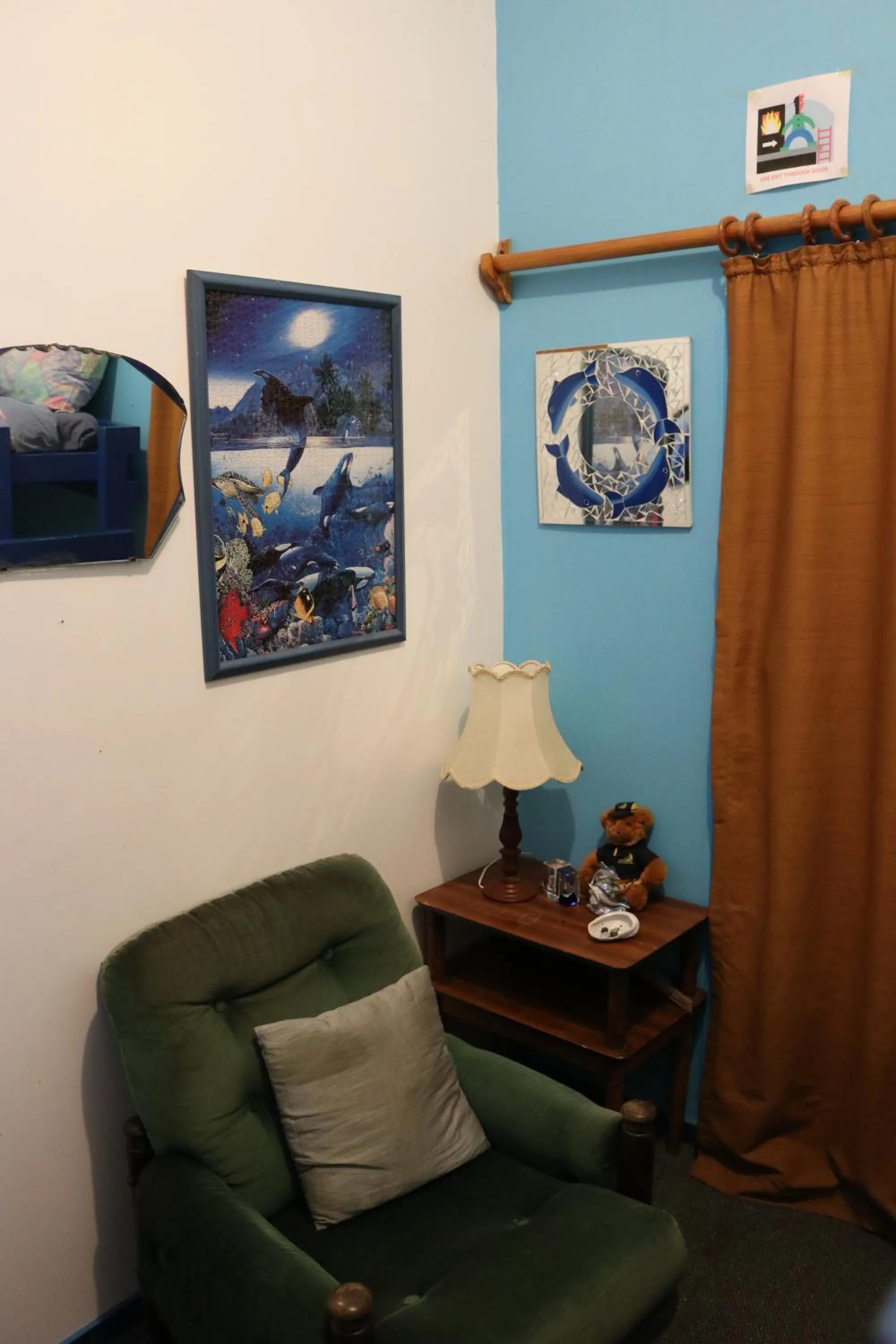 Seating area in Atlantis Backpackers