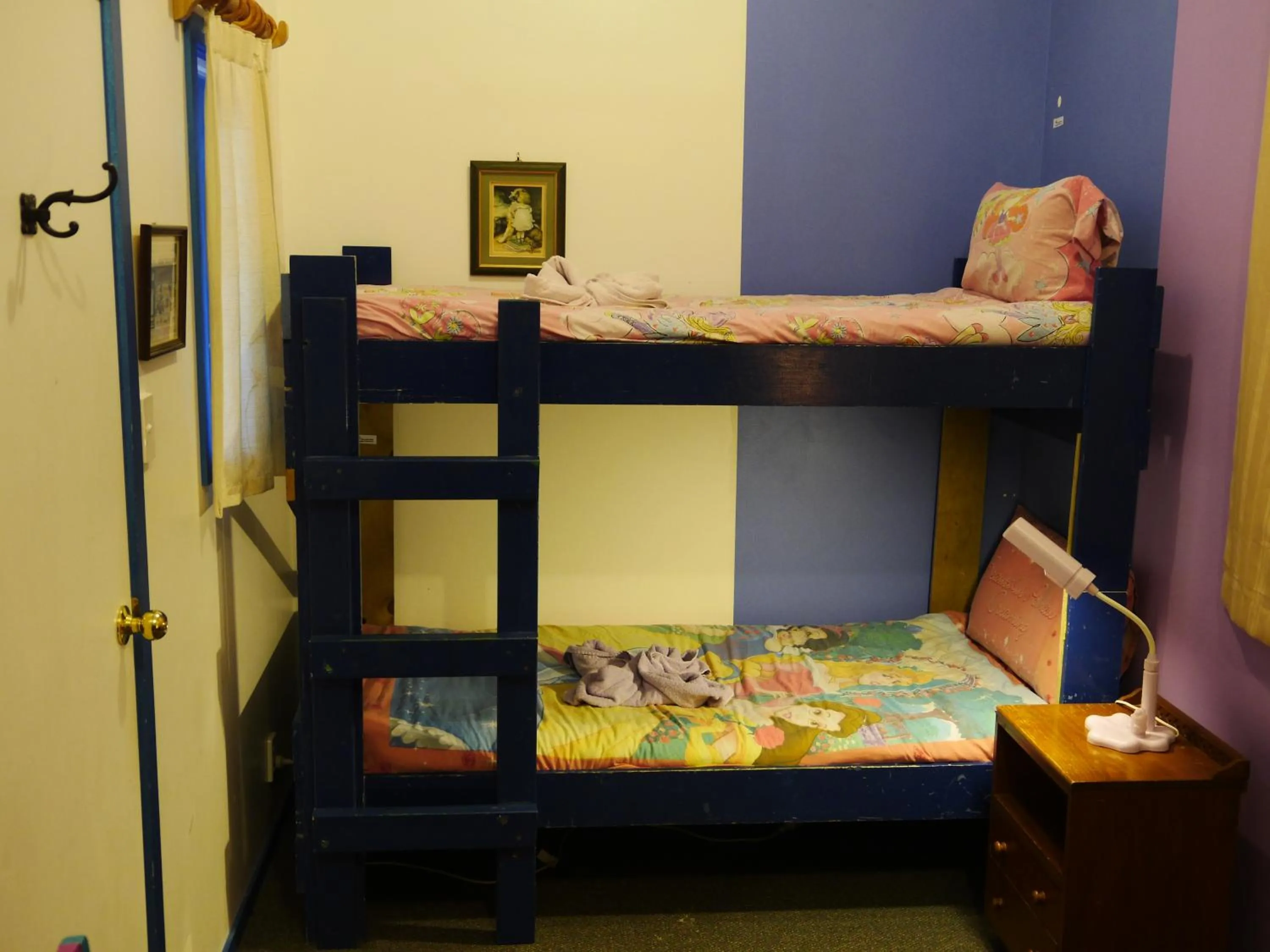 bunk bed, Bed in Atlantis Backpackers