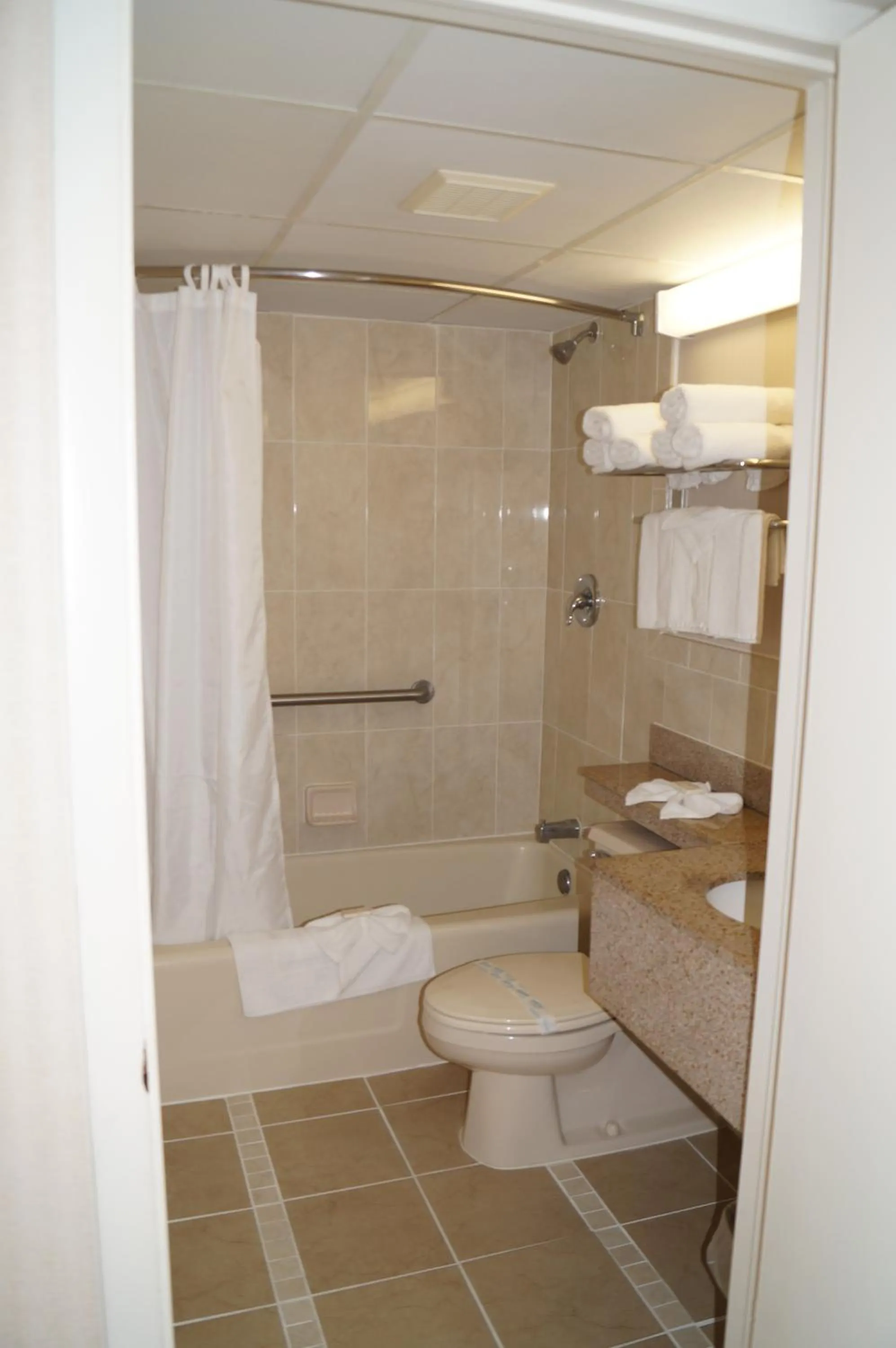 Shower in Beau Rivage Beach Resort