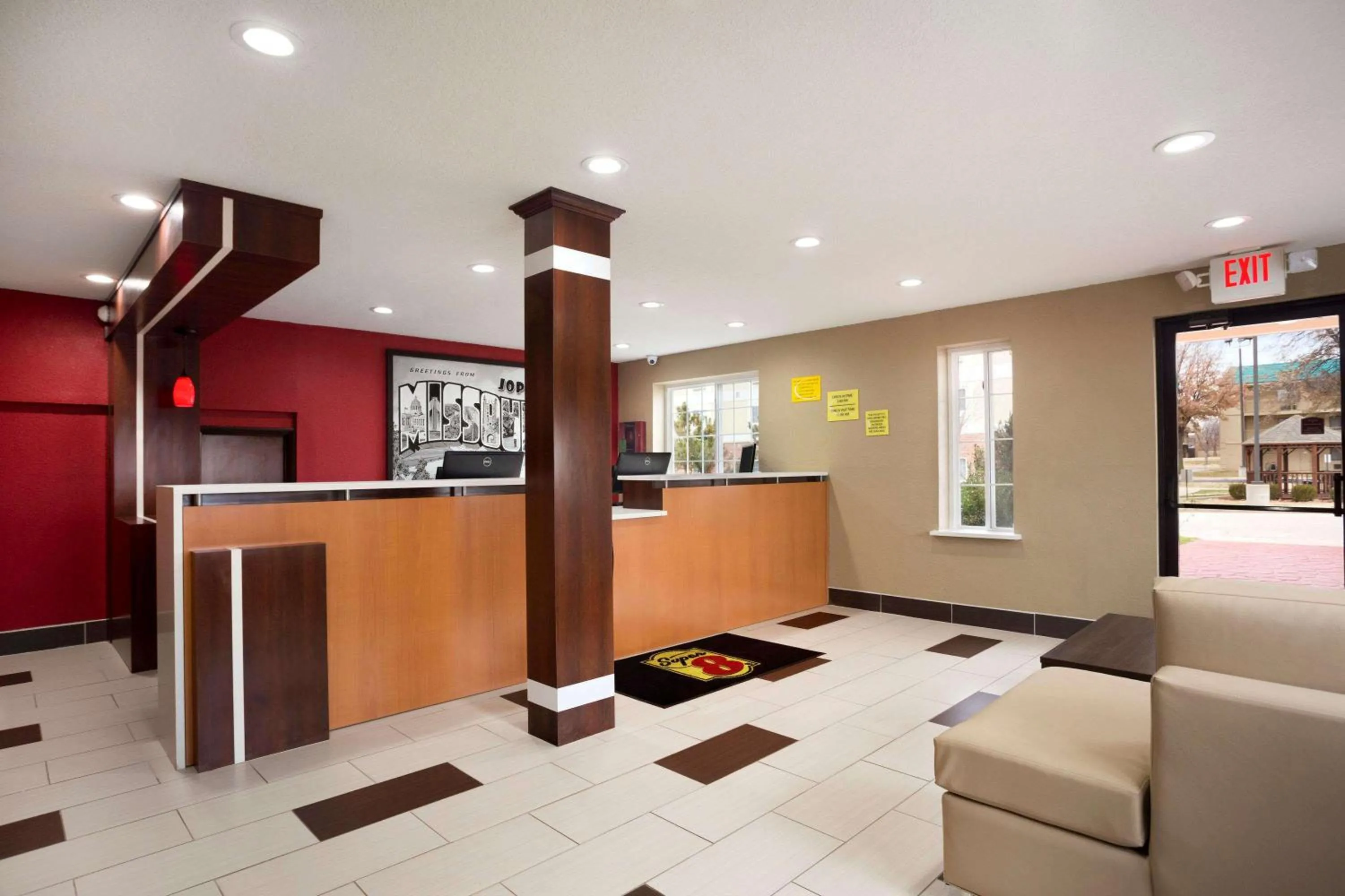 Lobby or reception in Super 8 by Wyndham Joplin