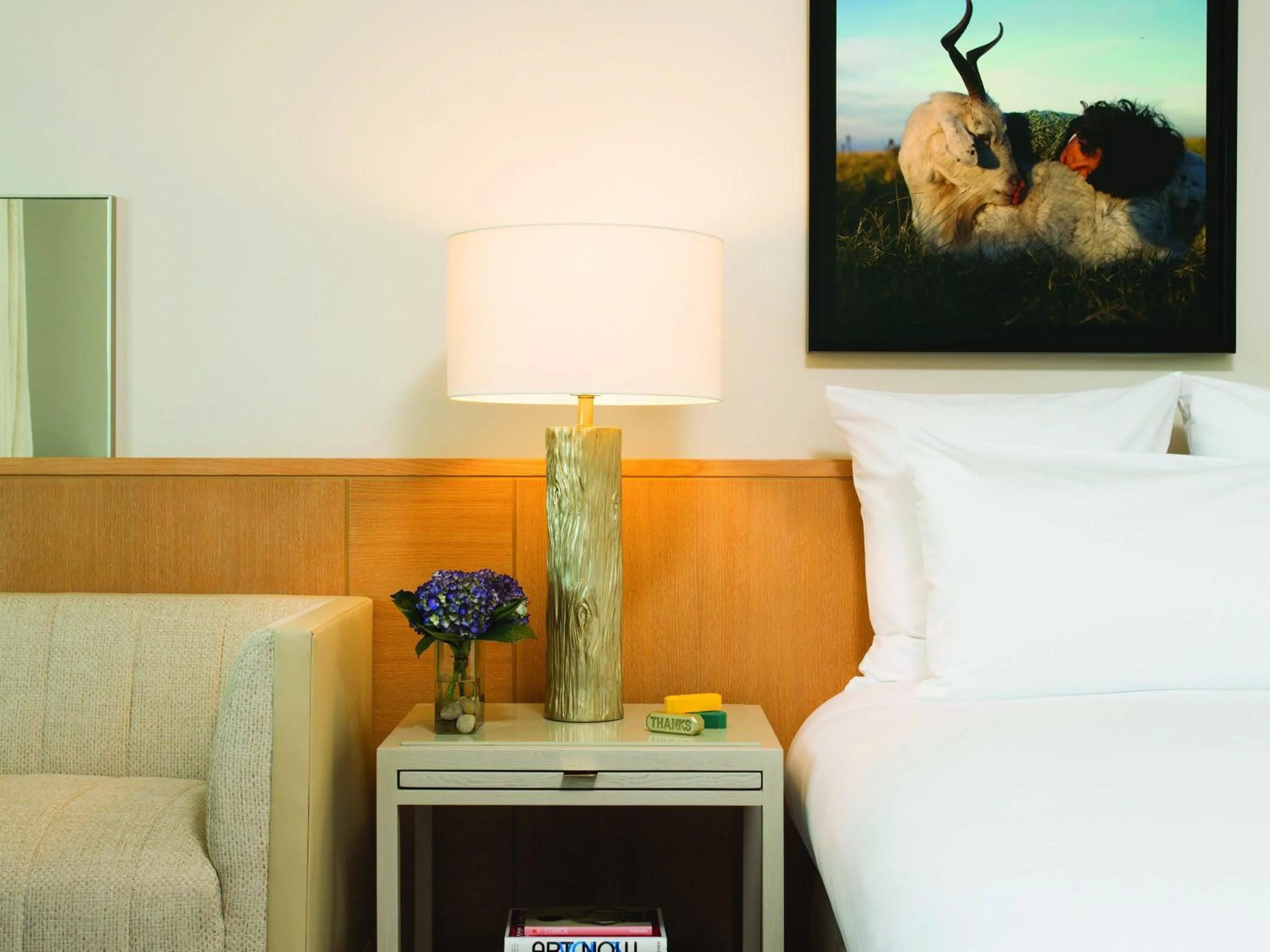 Bedroom, Bed in 21c Museum Hotel Bentonville - MGallery