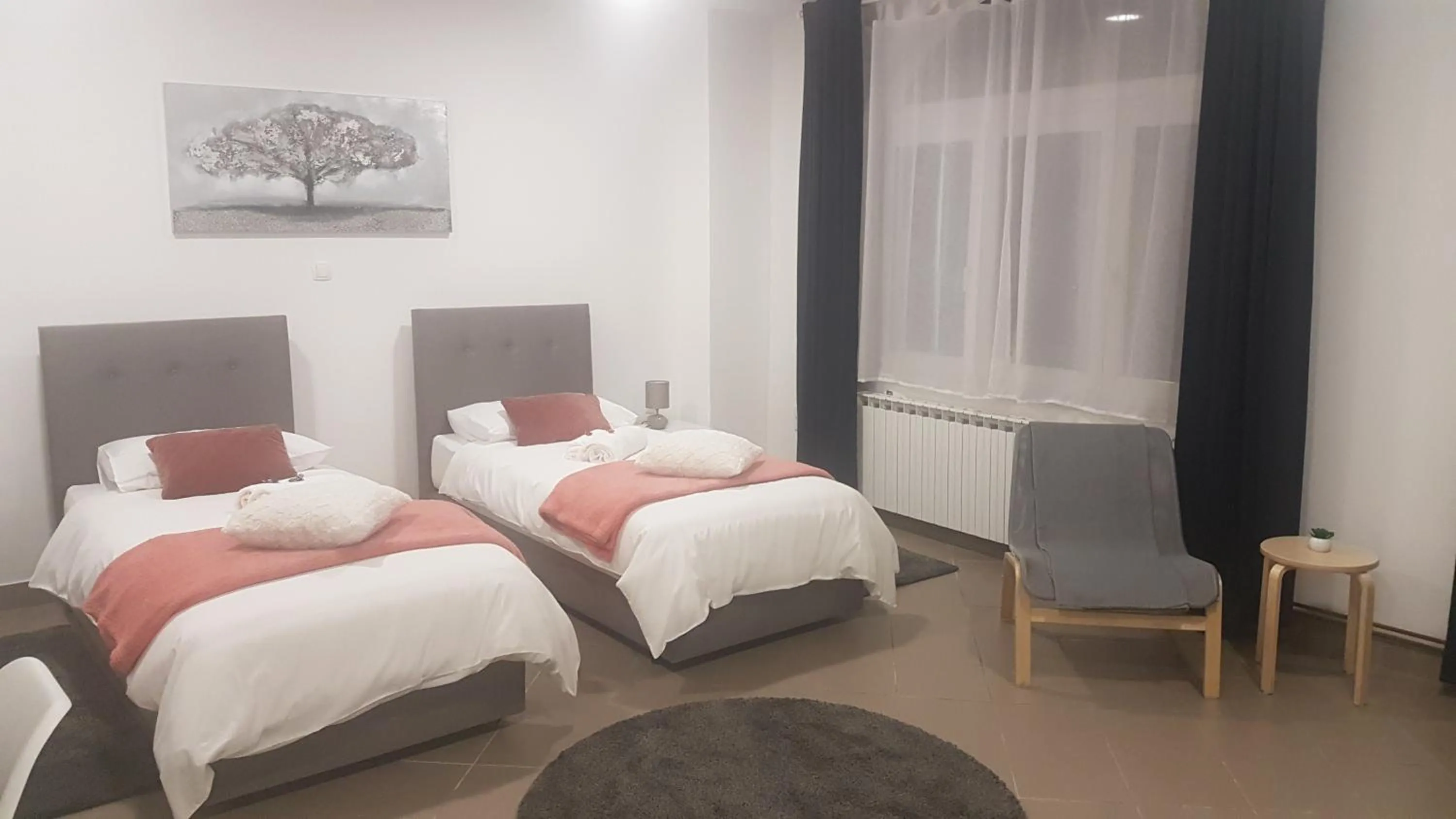 Bed in Marko Airport Rooms