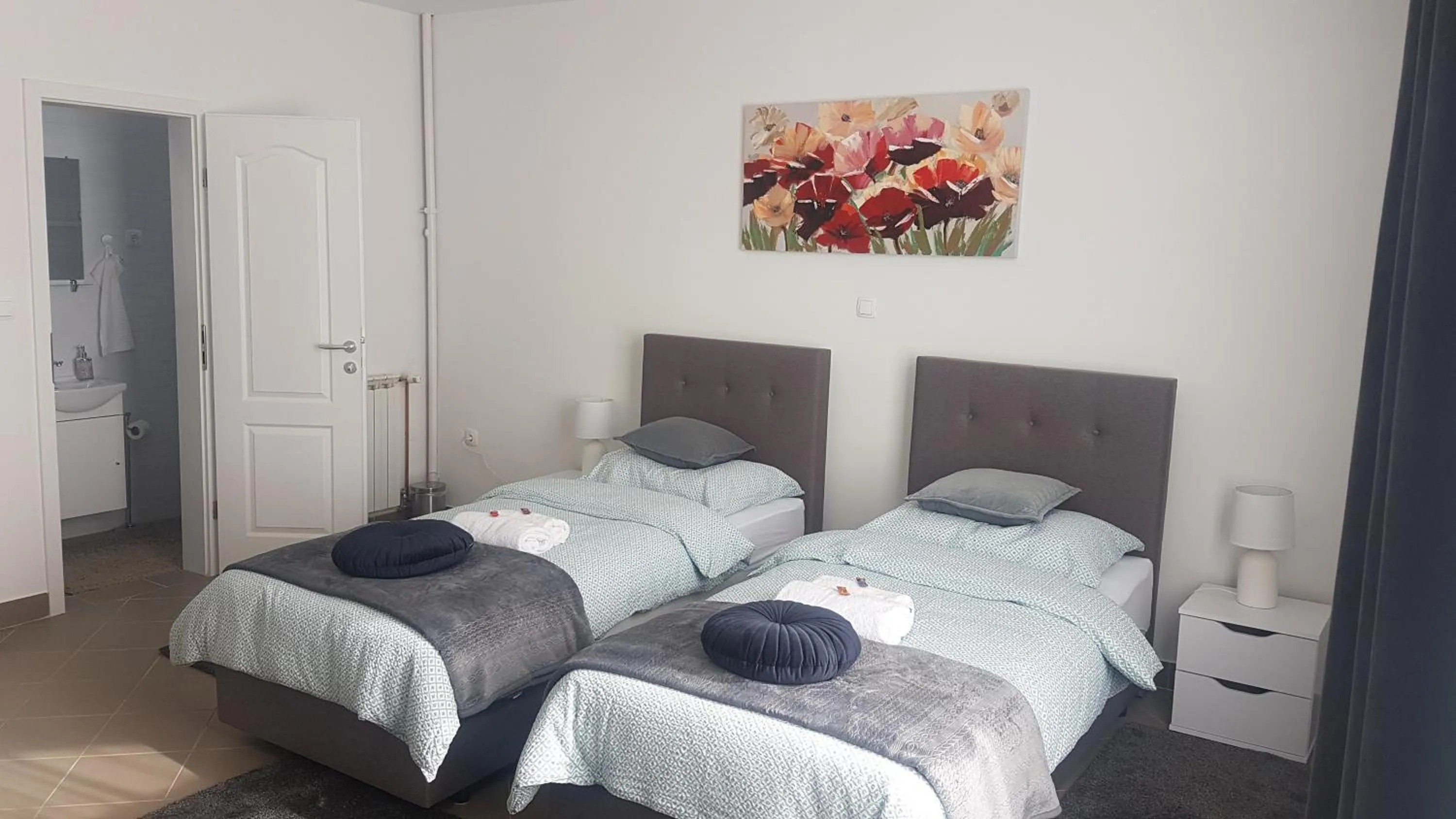 Bed in Marko Airport Rooms