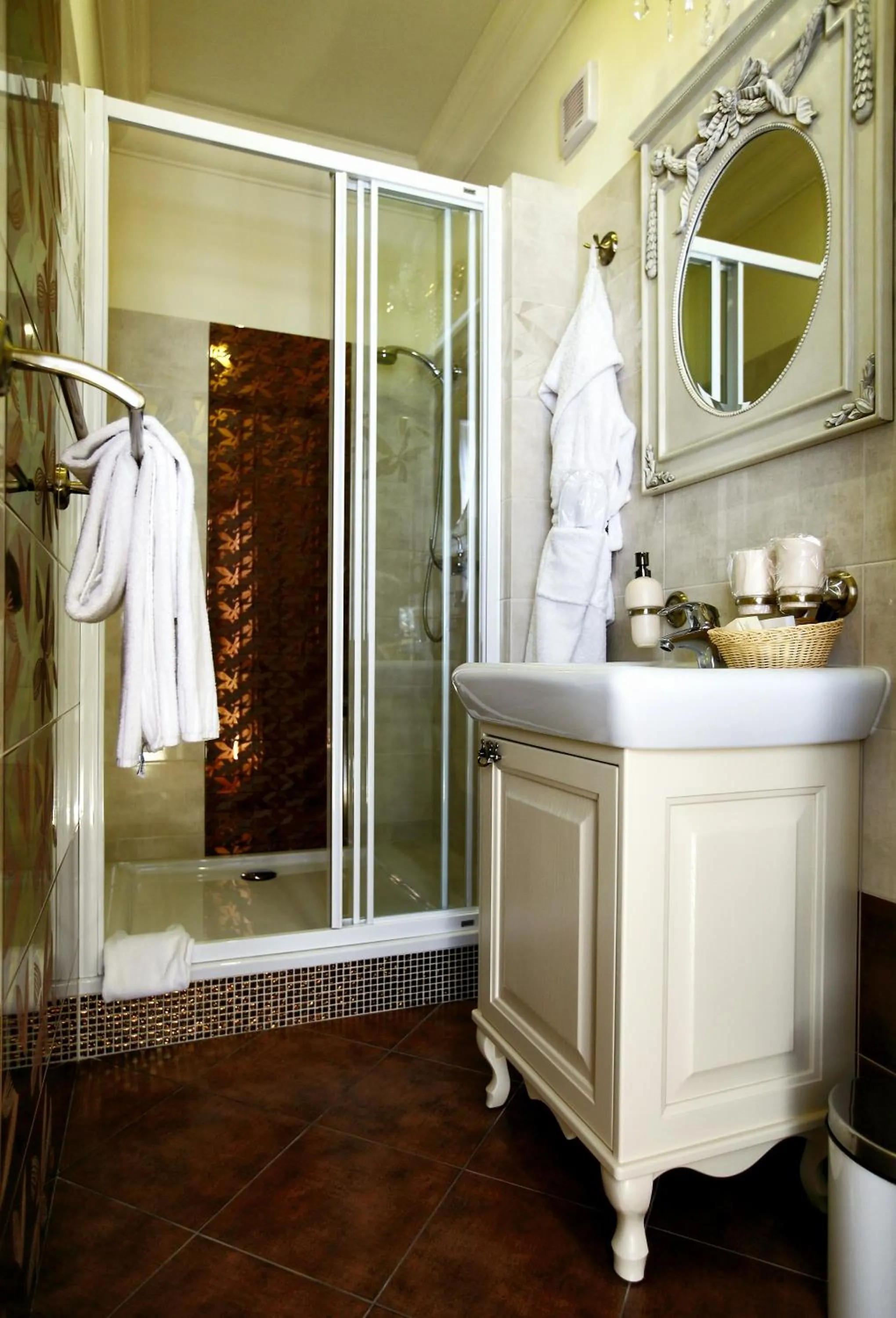 Bathroom in Golden Royal Boutique Hotel & Spa