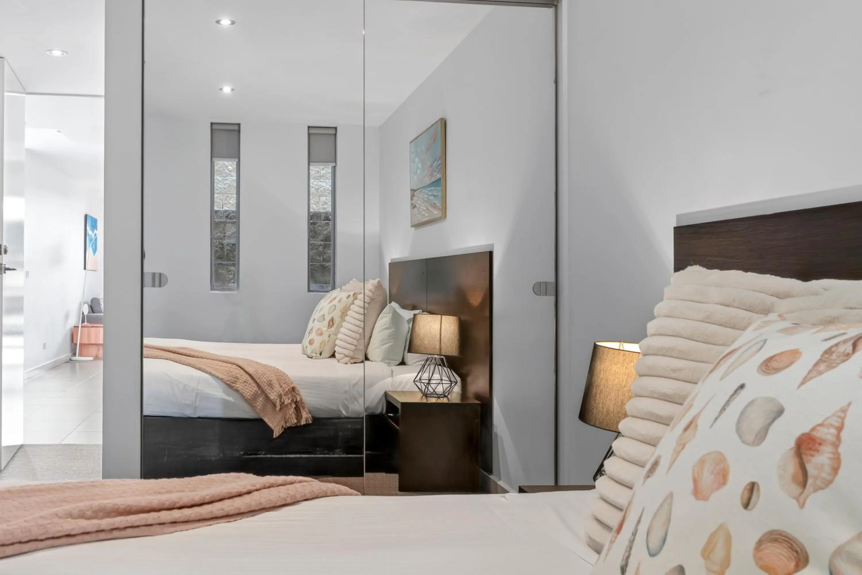 Bedroom, Bed in The Dolphin Apartments