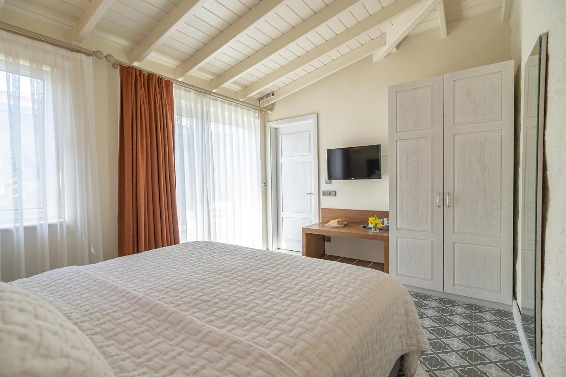 Bed in Casa Luna Hotel - Adult Only