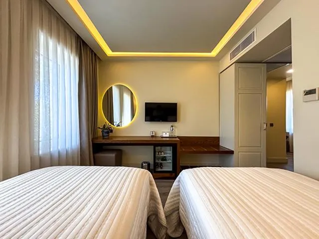 Bed in Casa Luna Hotel - Adult Only
