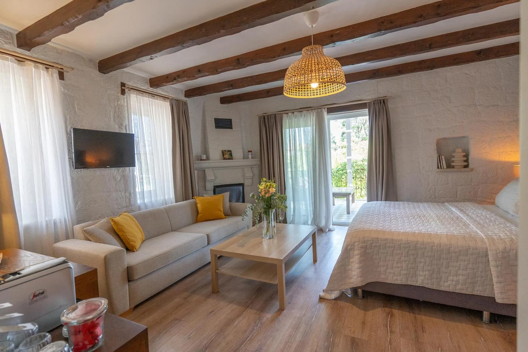 Bed in Casa Luna Hotel - Adult Only