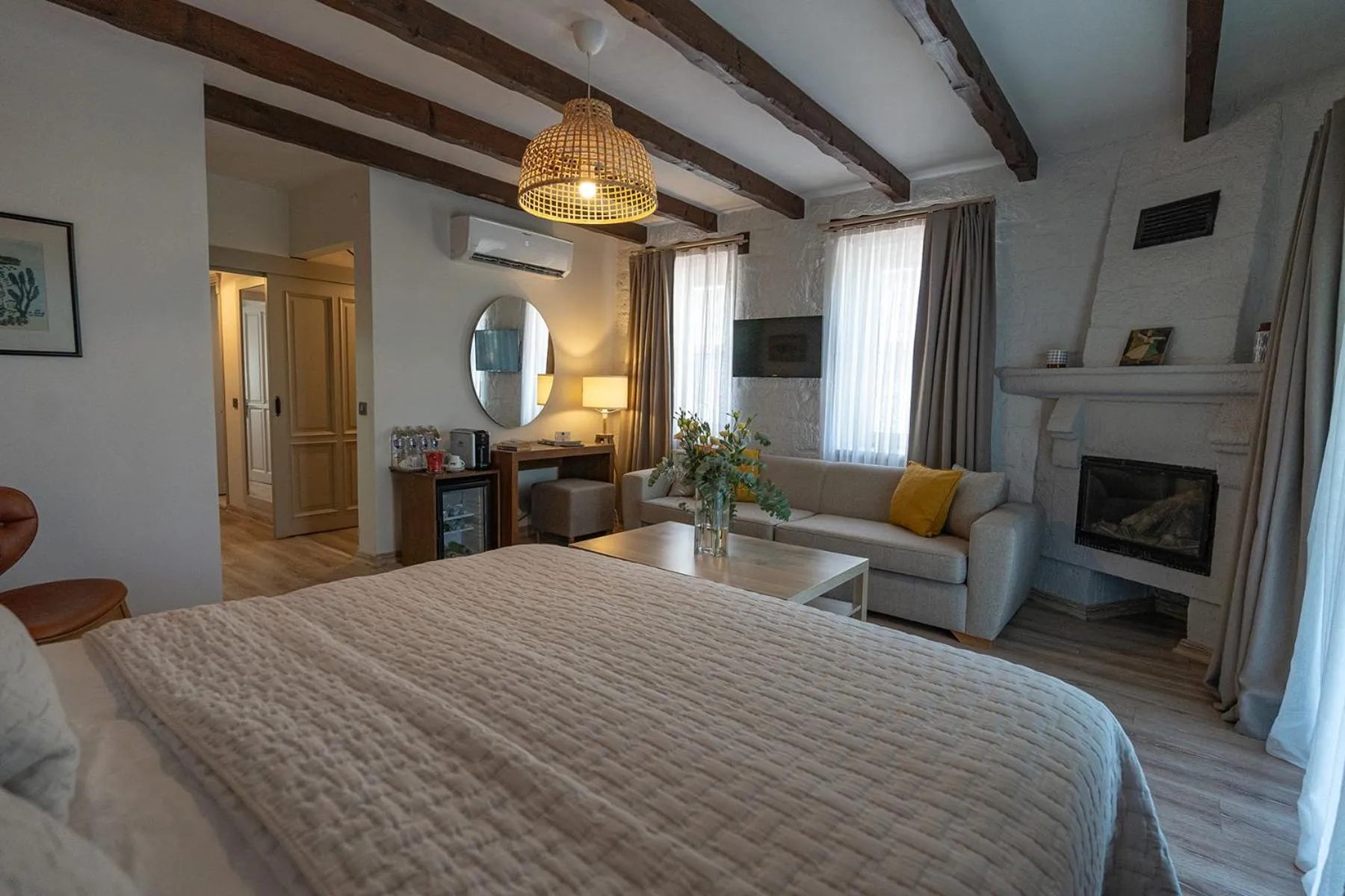 Bed in Casa Luna Hotel - Adult Only
