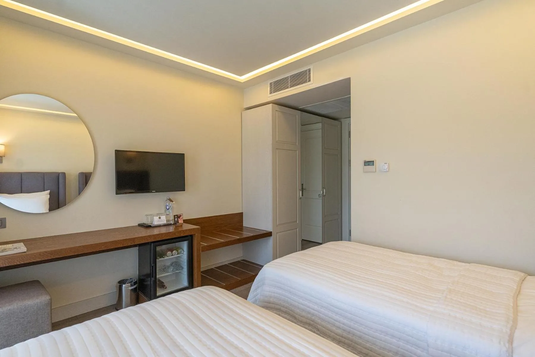 Bed in Casa Luna Hotel - Adult Only