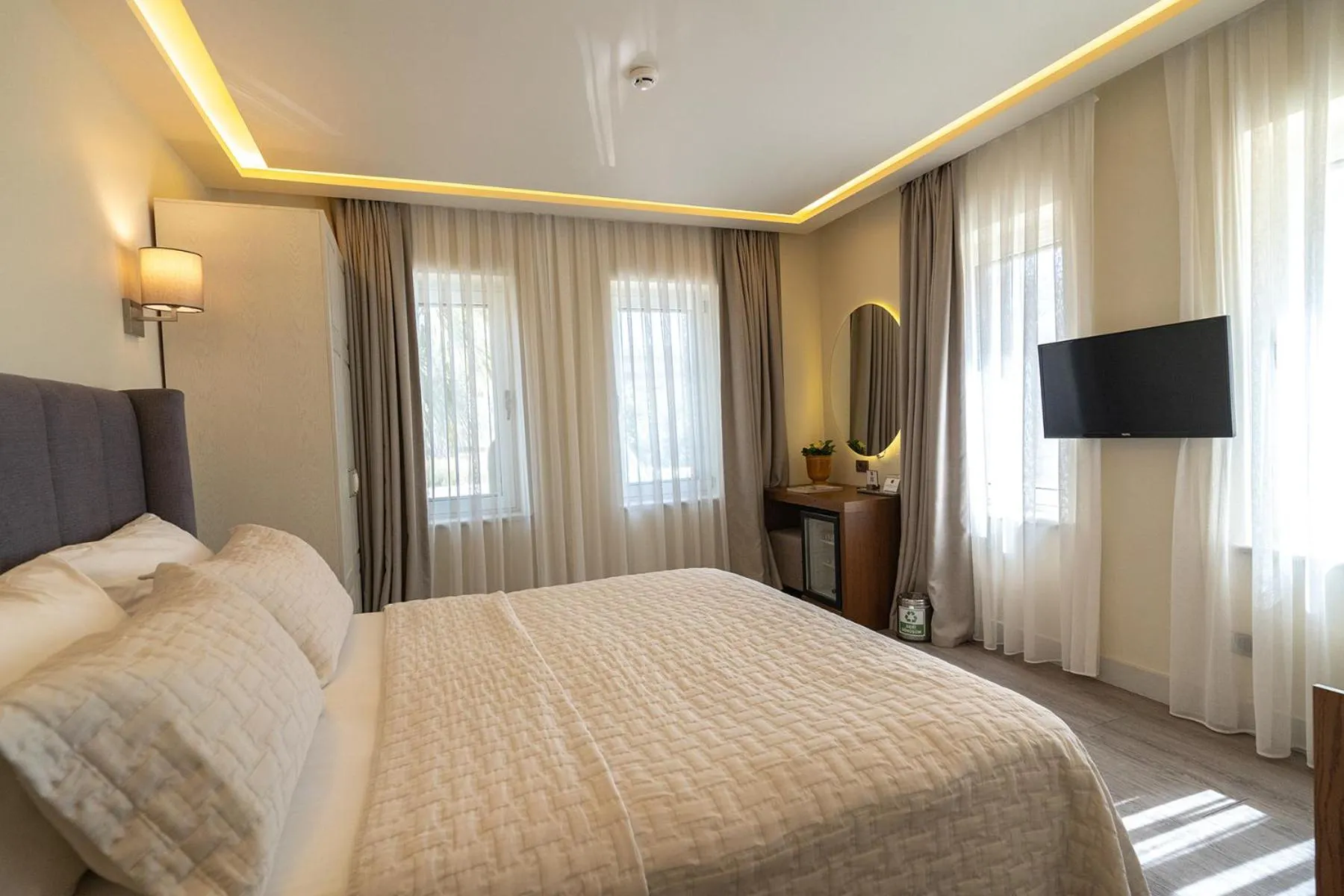 Bed in Casa Luna Hotel - Adult Only