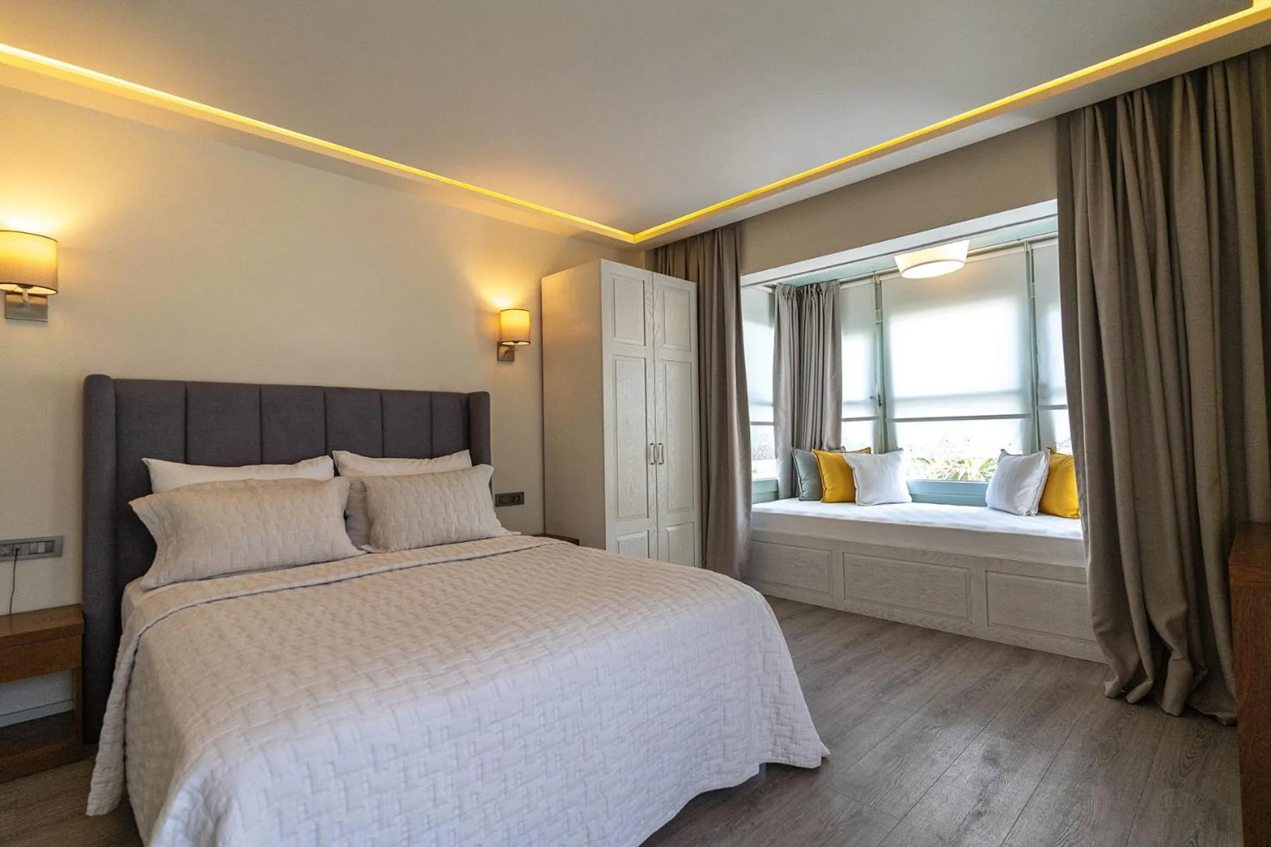 Bed in Casa Luna Hotel - Adult Only