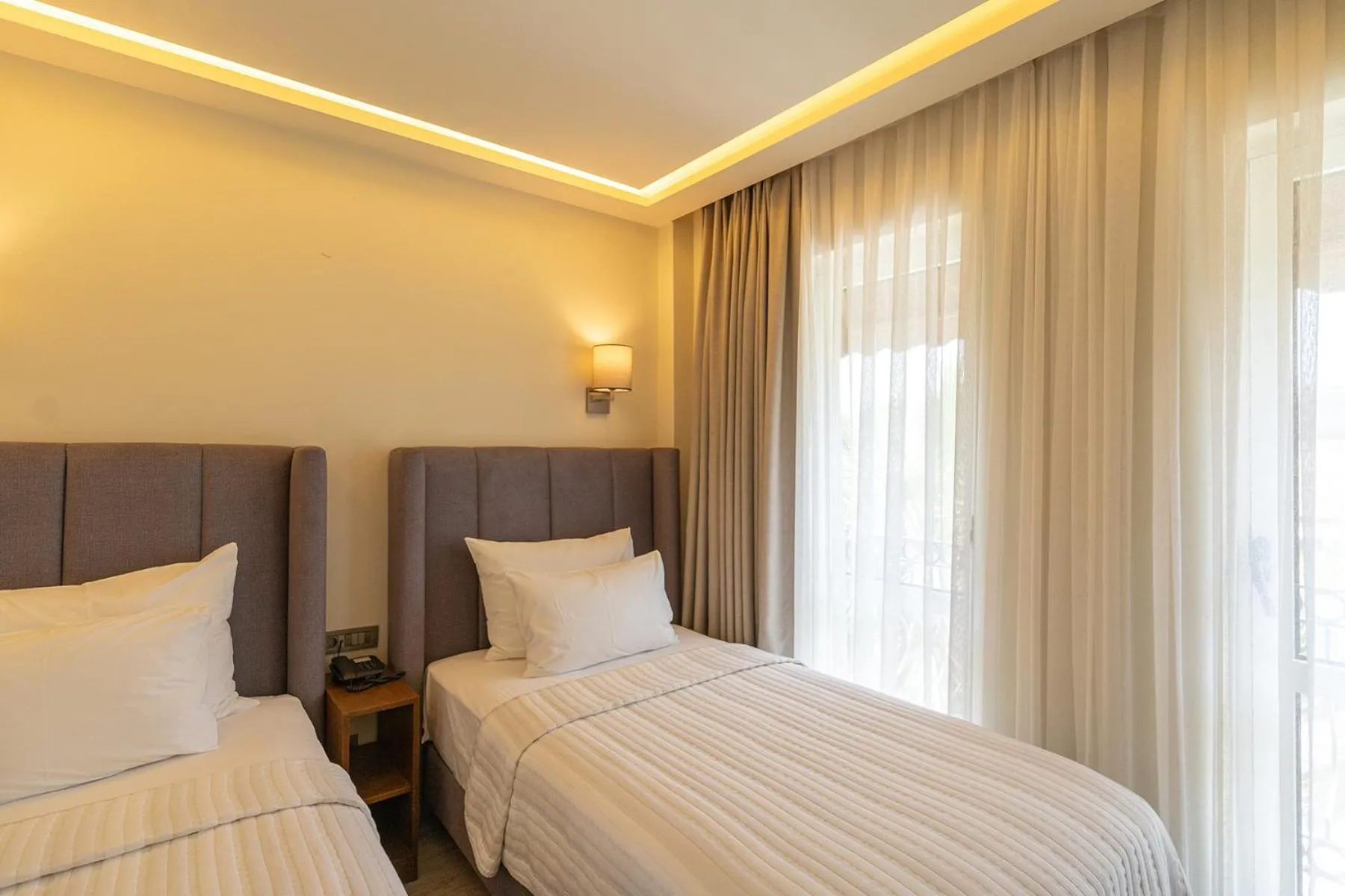 Bed in Casa Luna Hotel - Adult Only